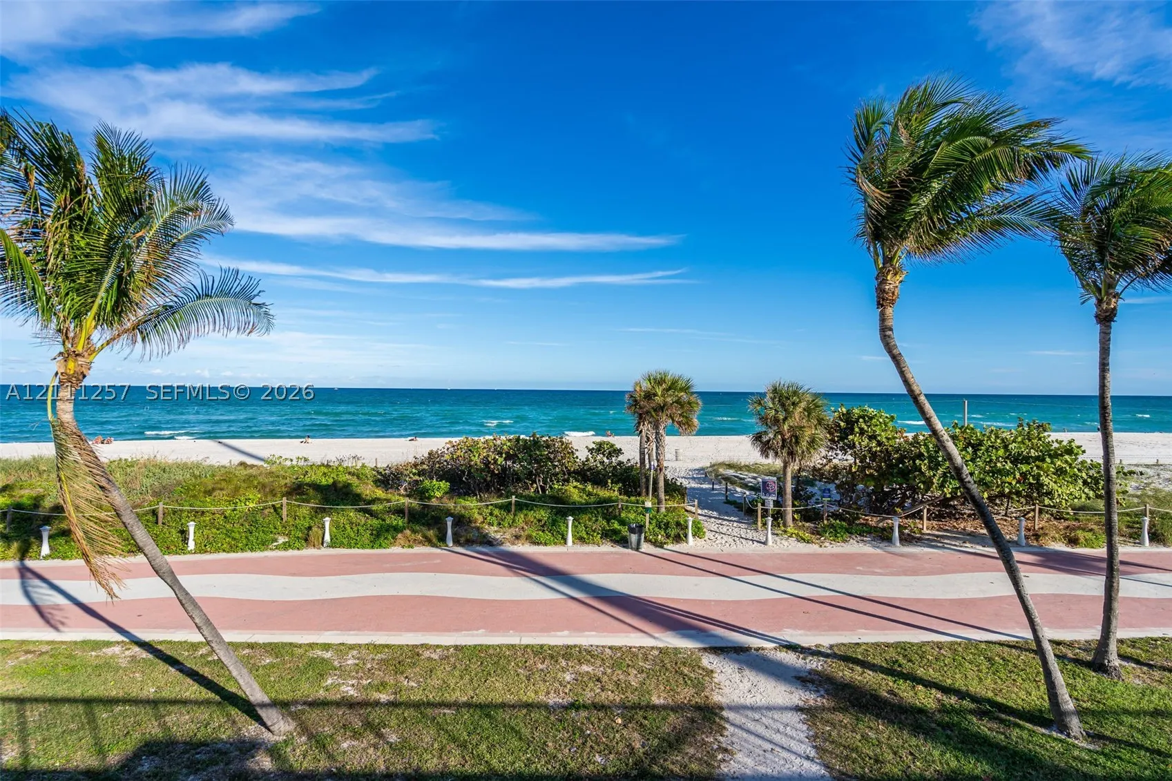 5401 Collins Ave #813