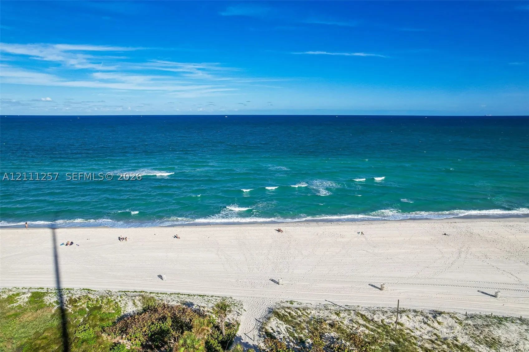 5401 Collins Ave #813