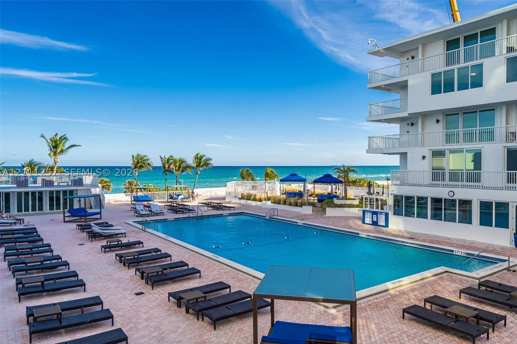 5401 Collins Ave #813