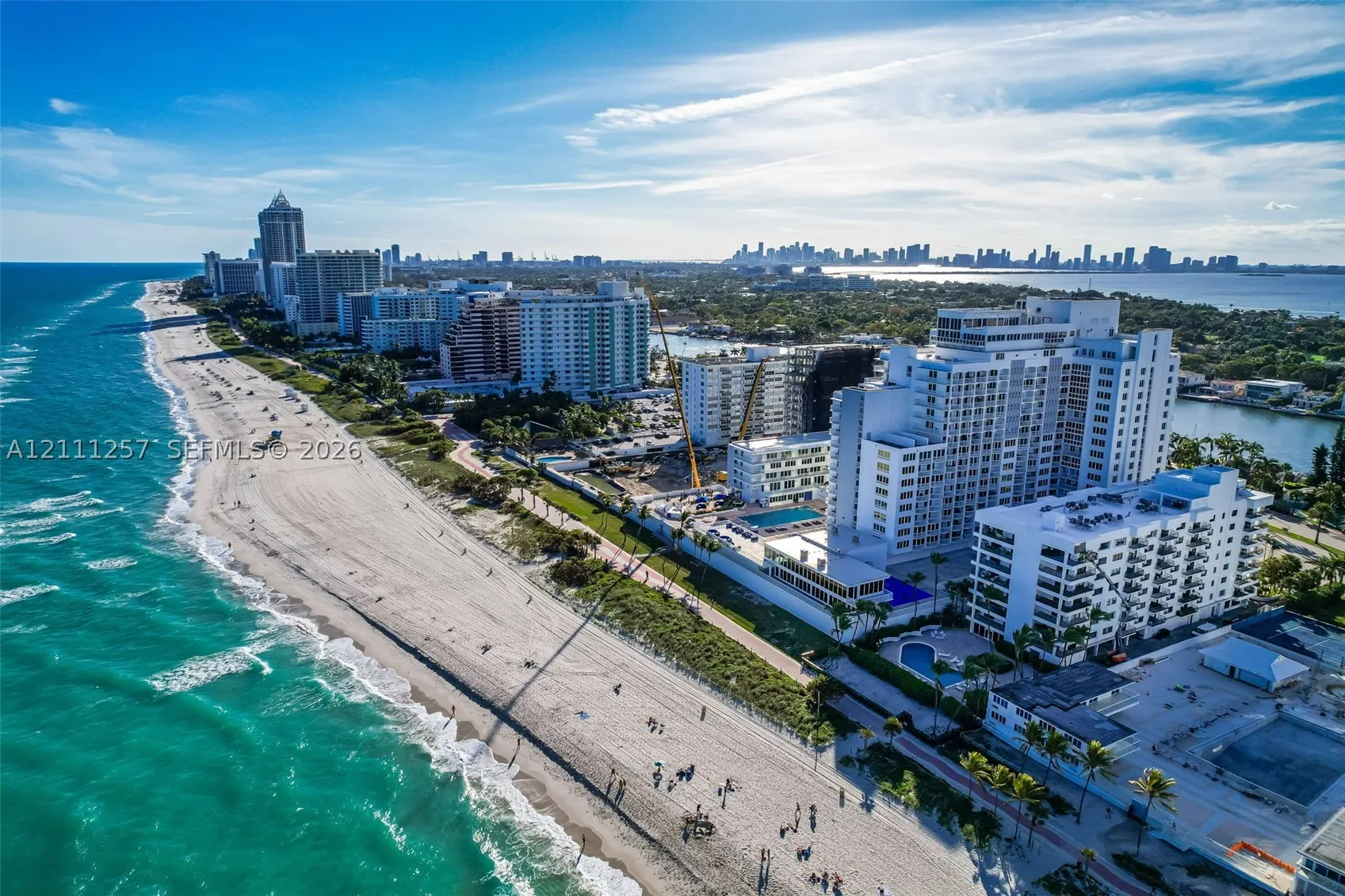 5401 Collins Ave #813