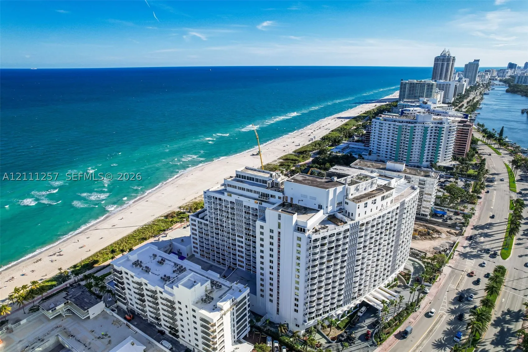 5401 Collins Ave #813