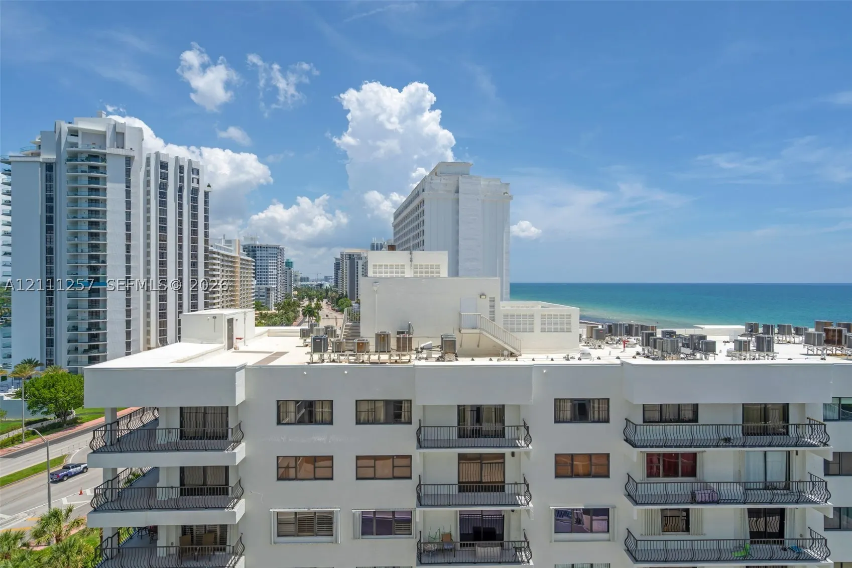 5401 Collins Ave #813