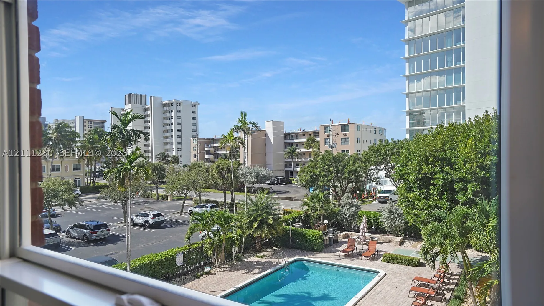 400 N Riverside Dr #305