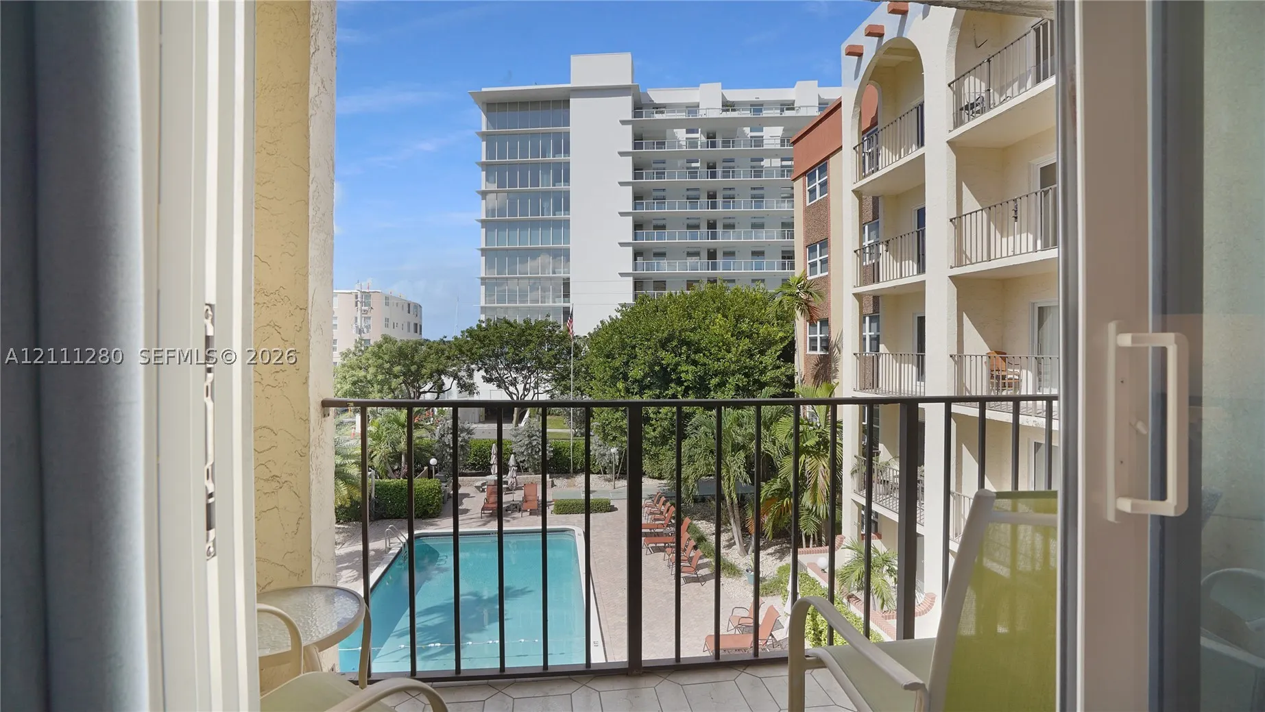 400 N Riverside Dr #305