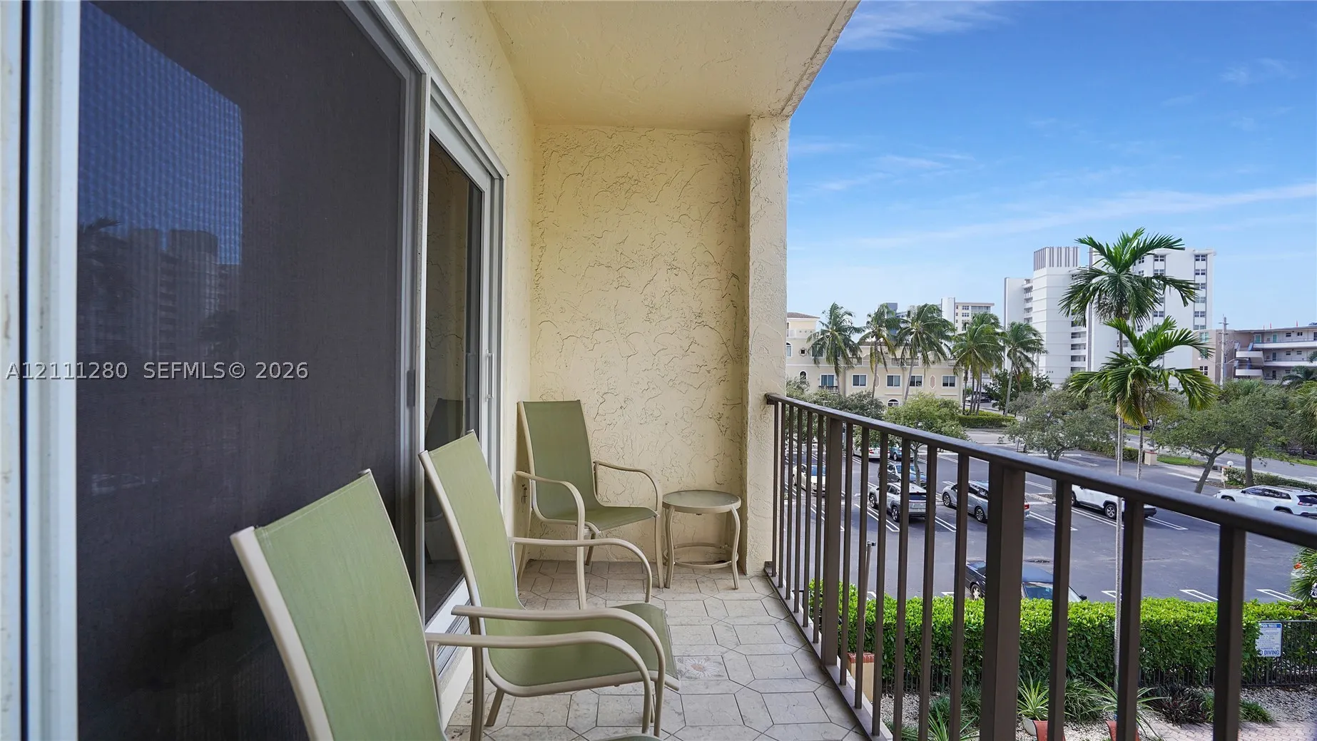 400 N Riverside Dr #305