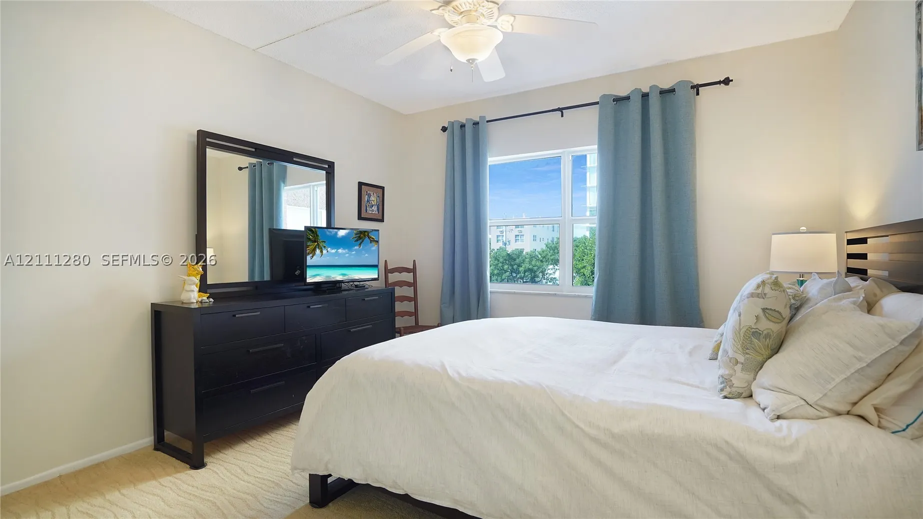 400 N Riverside Dr #305