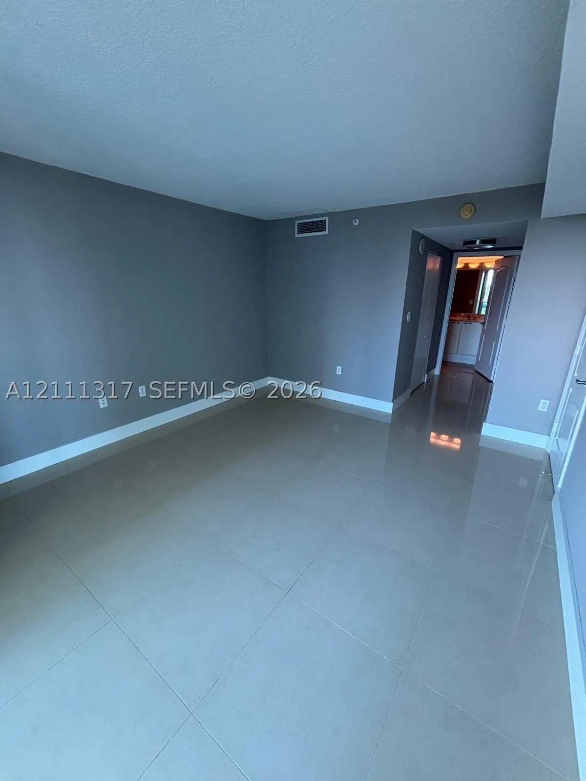 2101 Brickell Ave #711