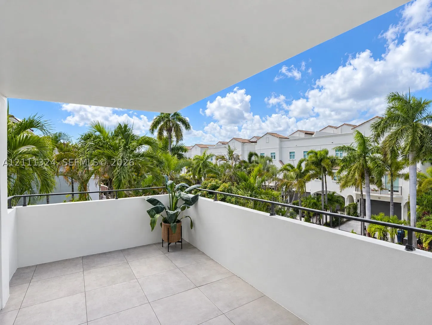 76 Isle Of Venice Dr #G