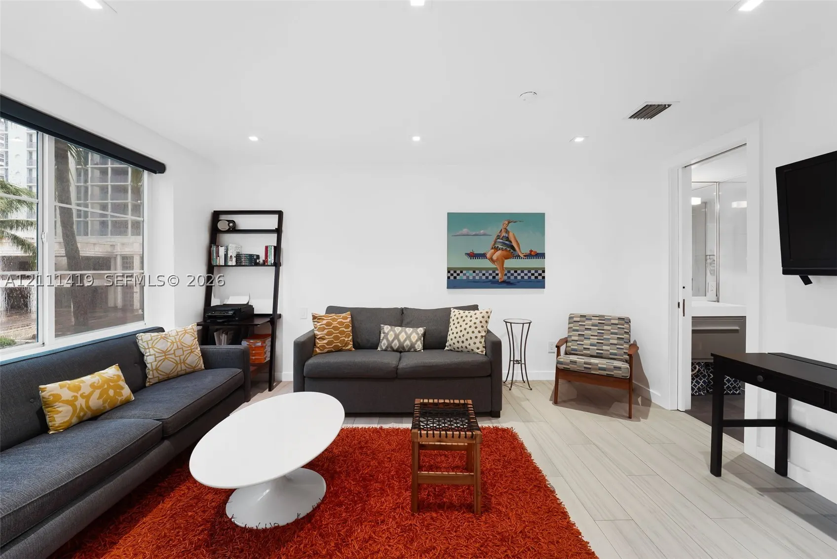 1460 Ocean Dr #307
