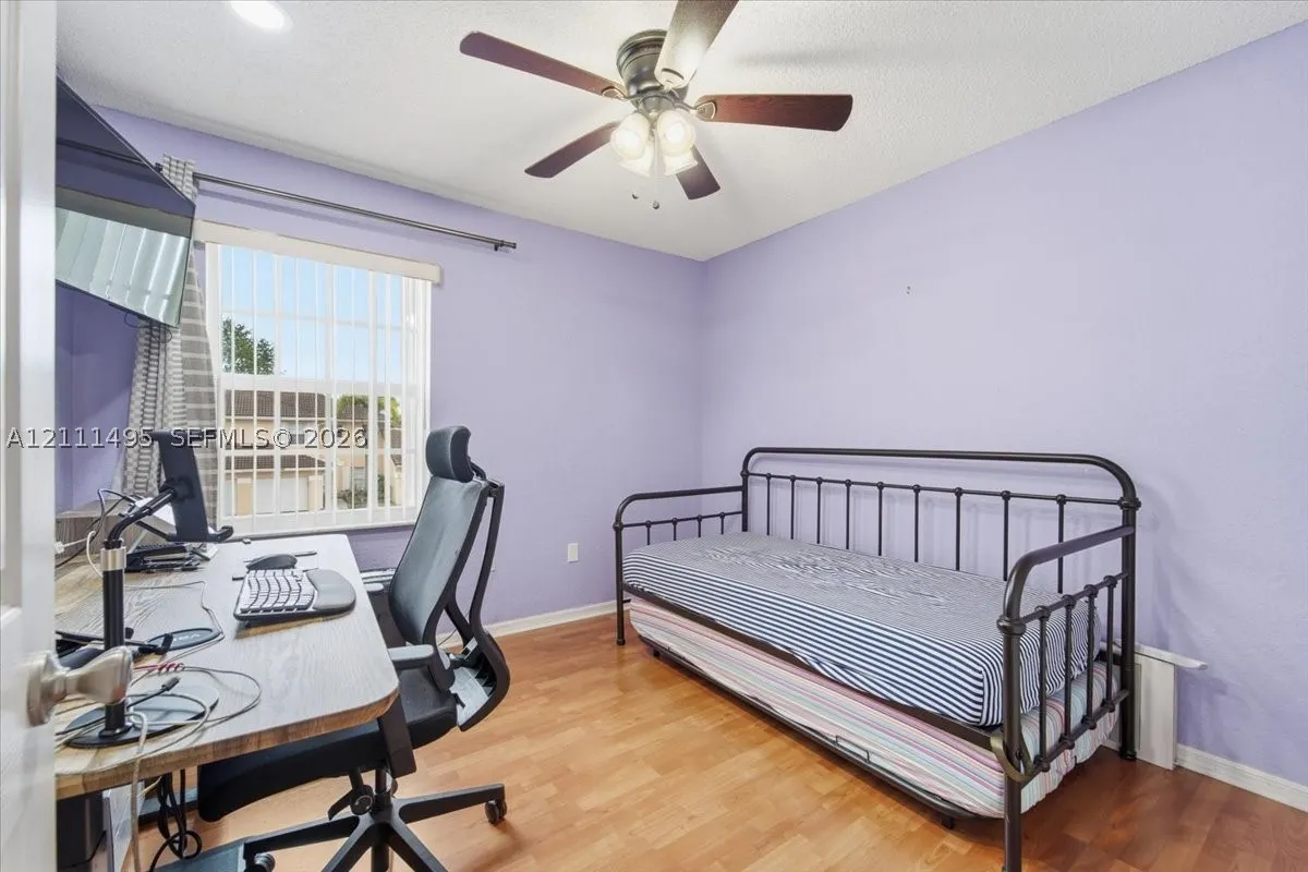 5331 NW 89th Ter