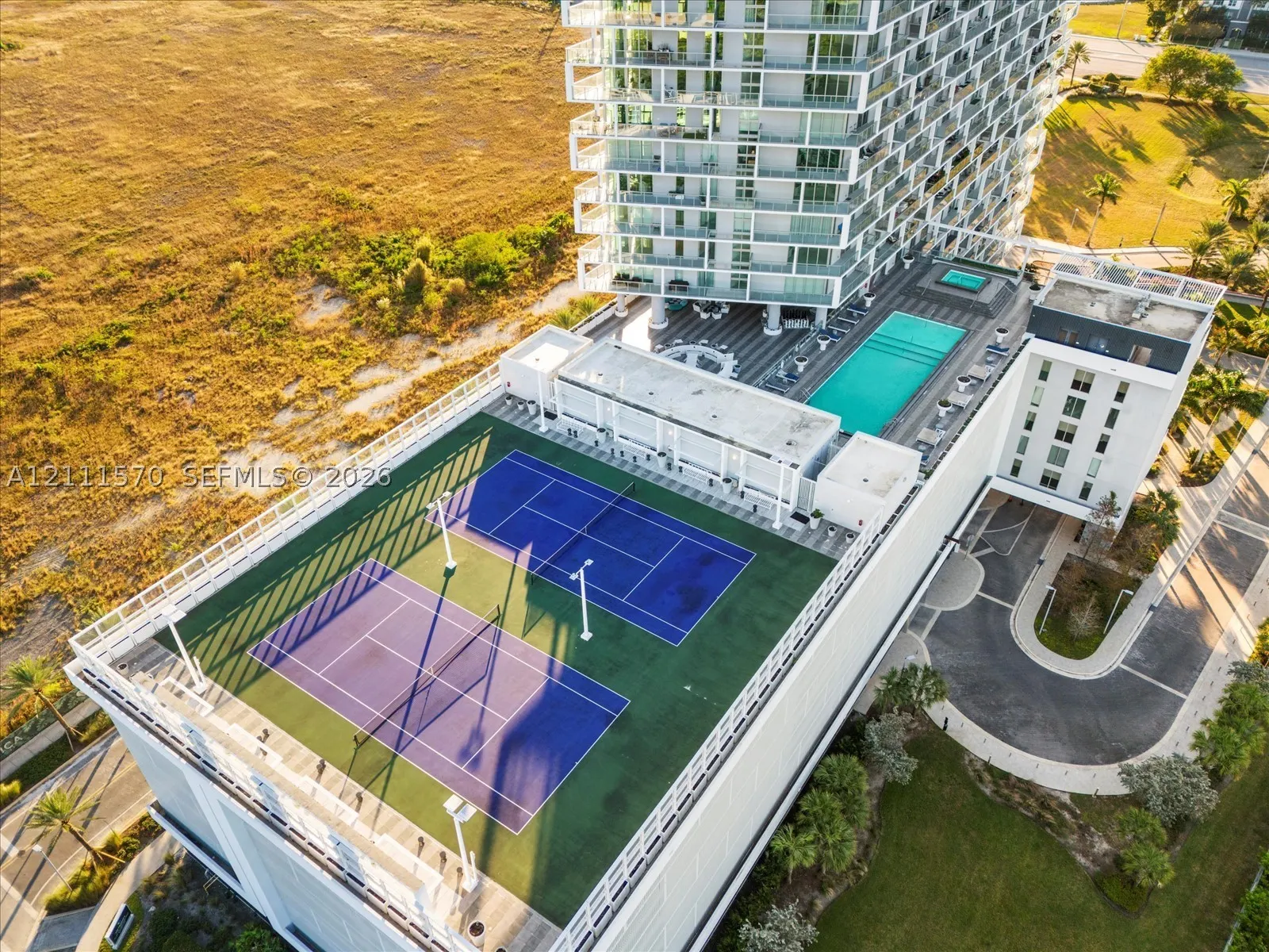 2000 Metropica Way #404