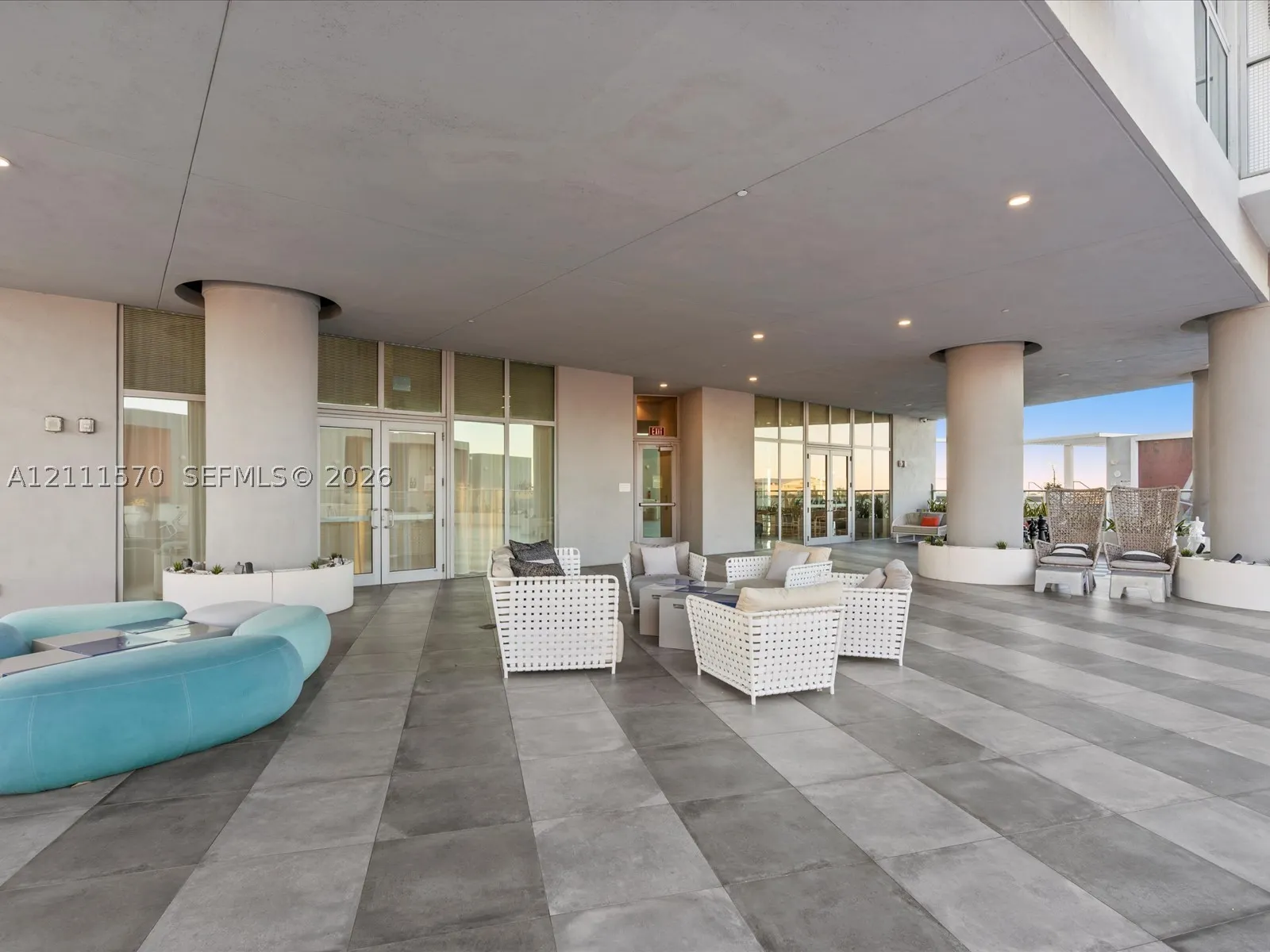 2000 Metropica Way #404