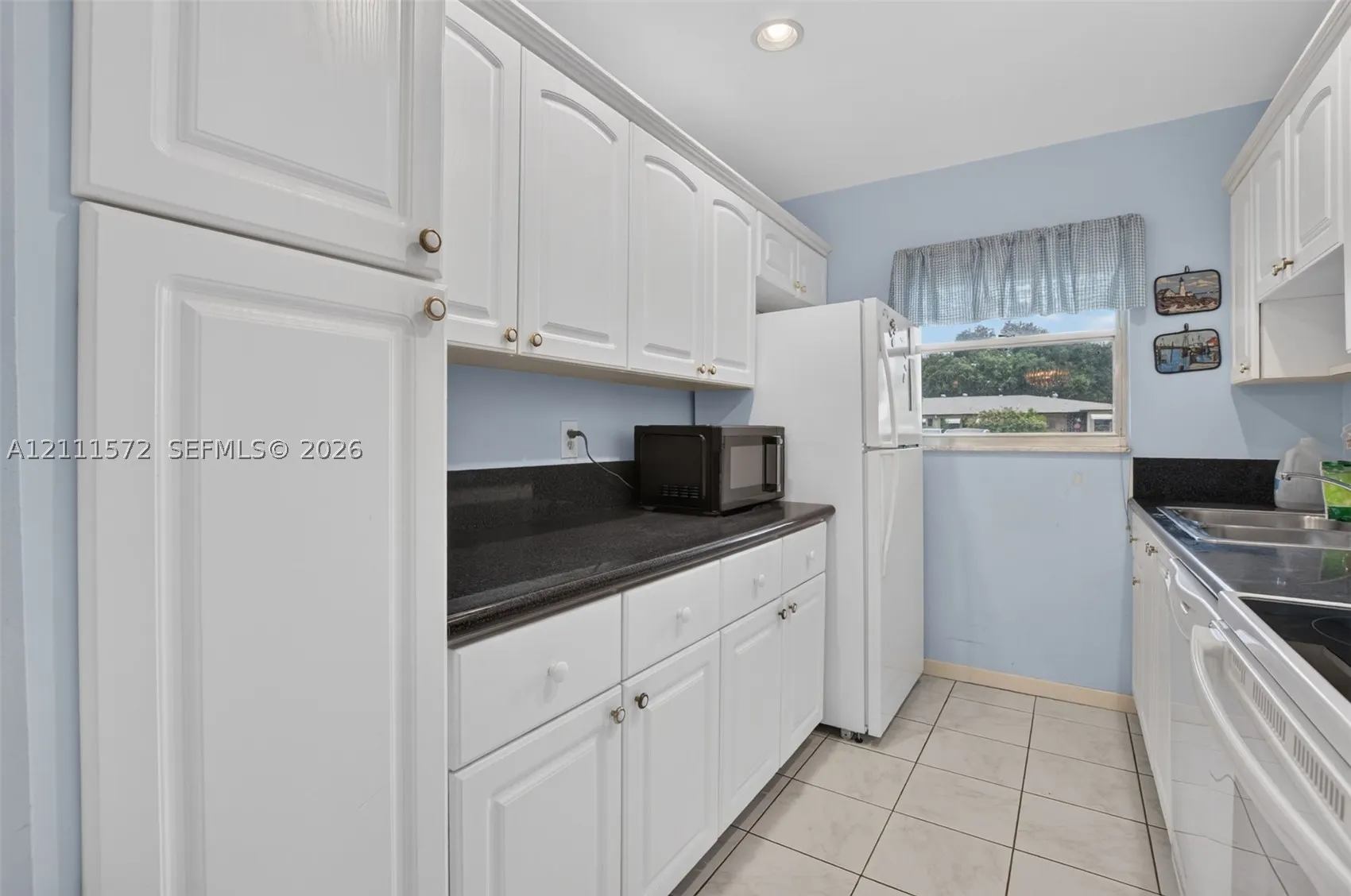 1010 E Circle Ter E #A