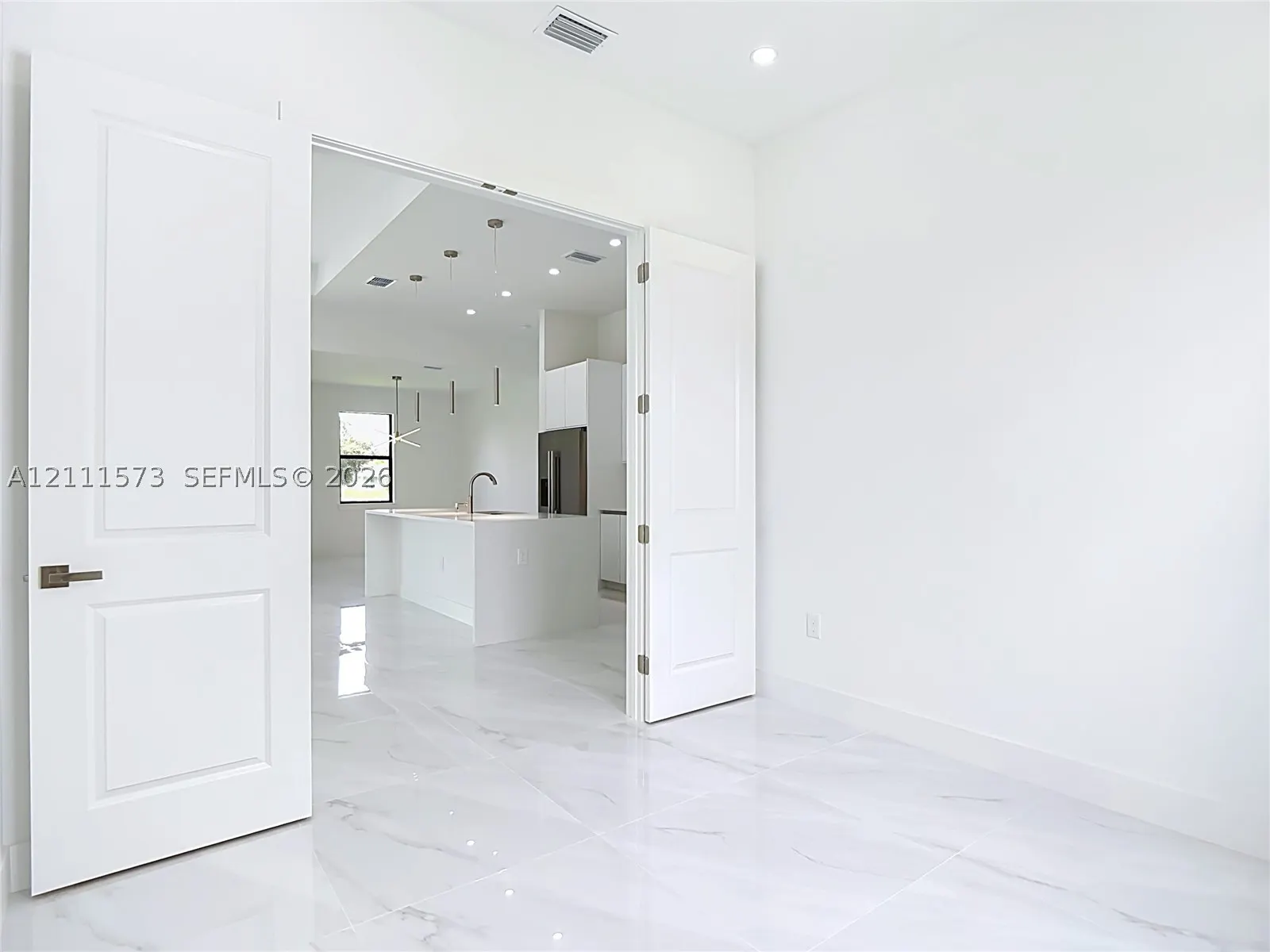 3813 SW 26th Street