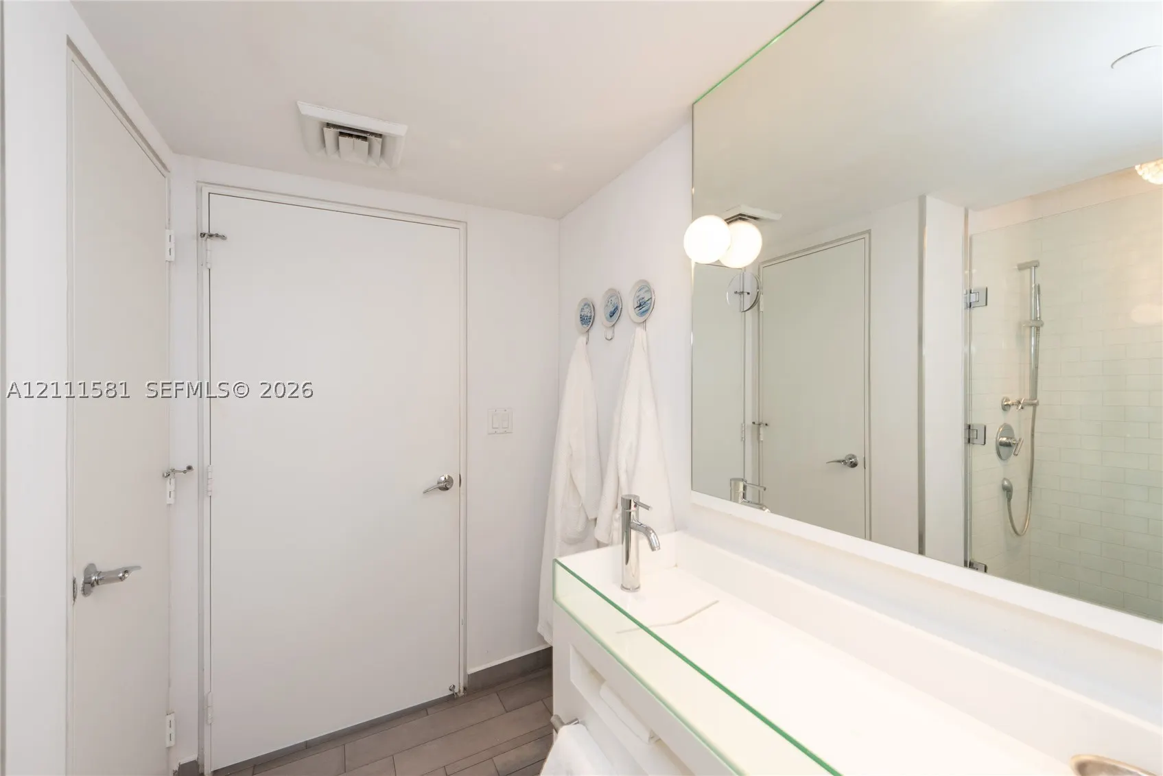 1100 West Ave #506