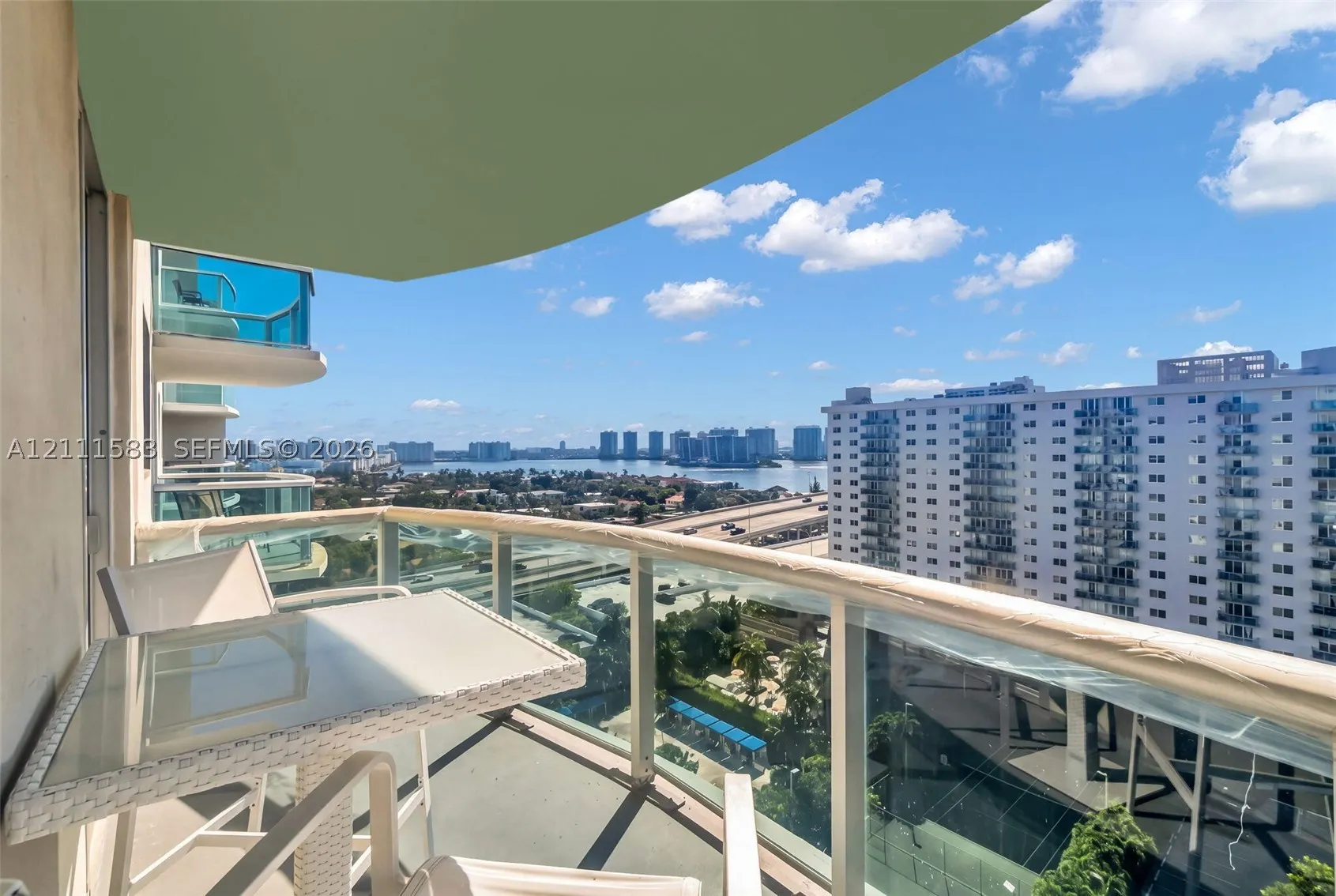 19370 Collins Ave #1516