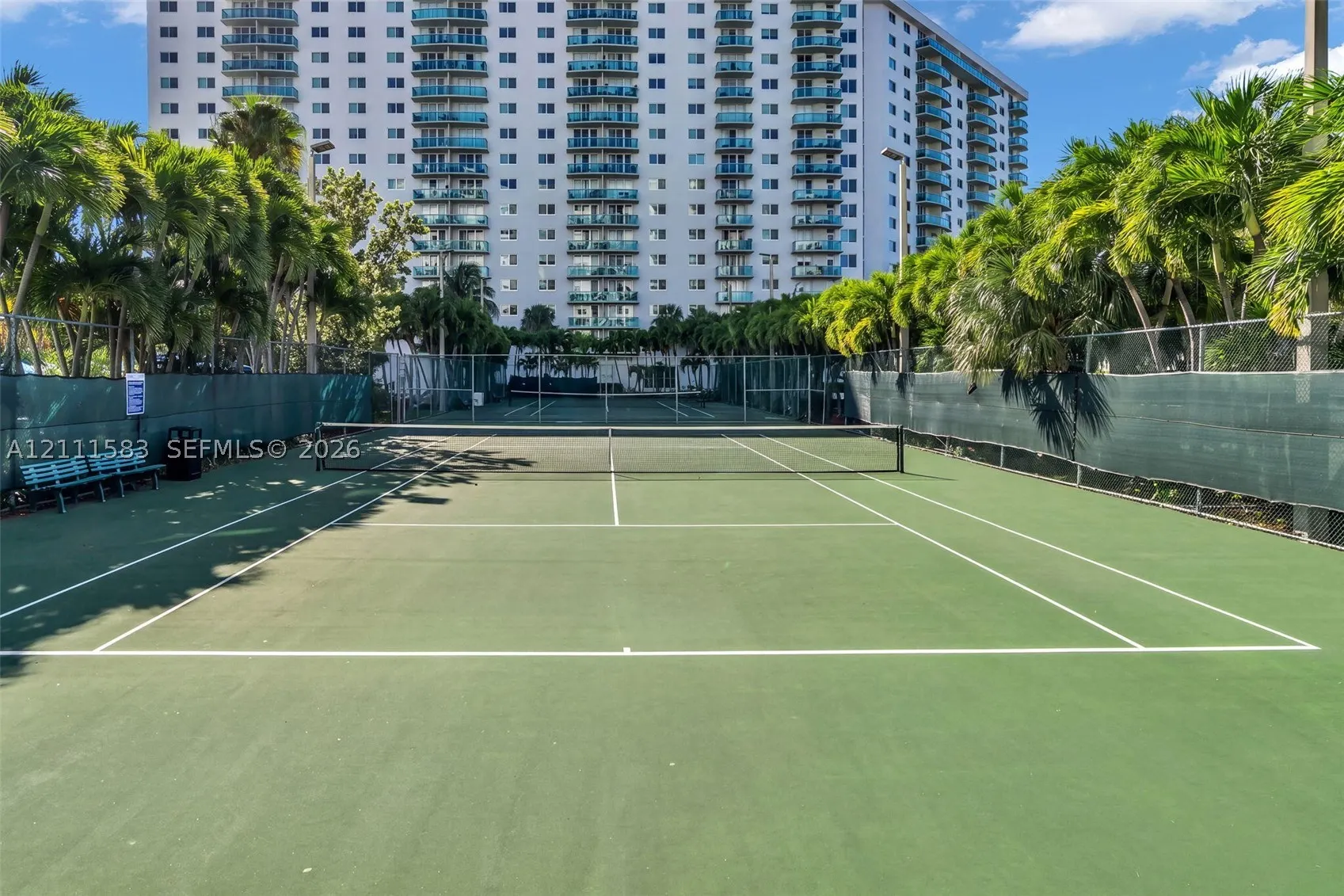 19370 Collins Ave #1516