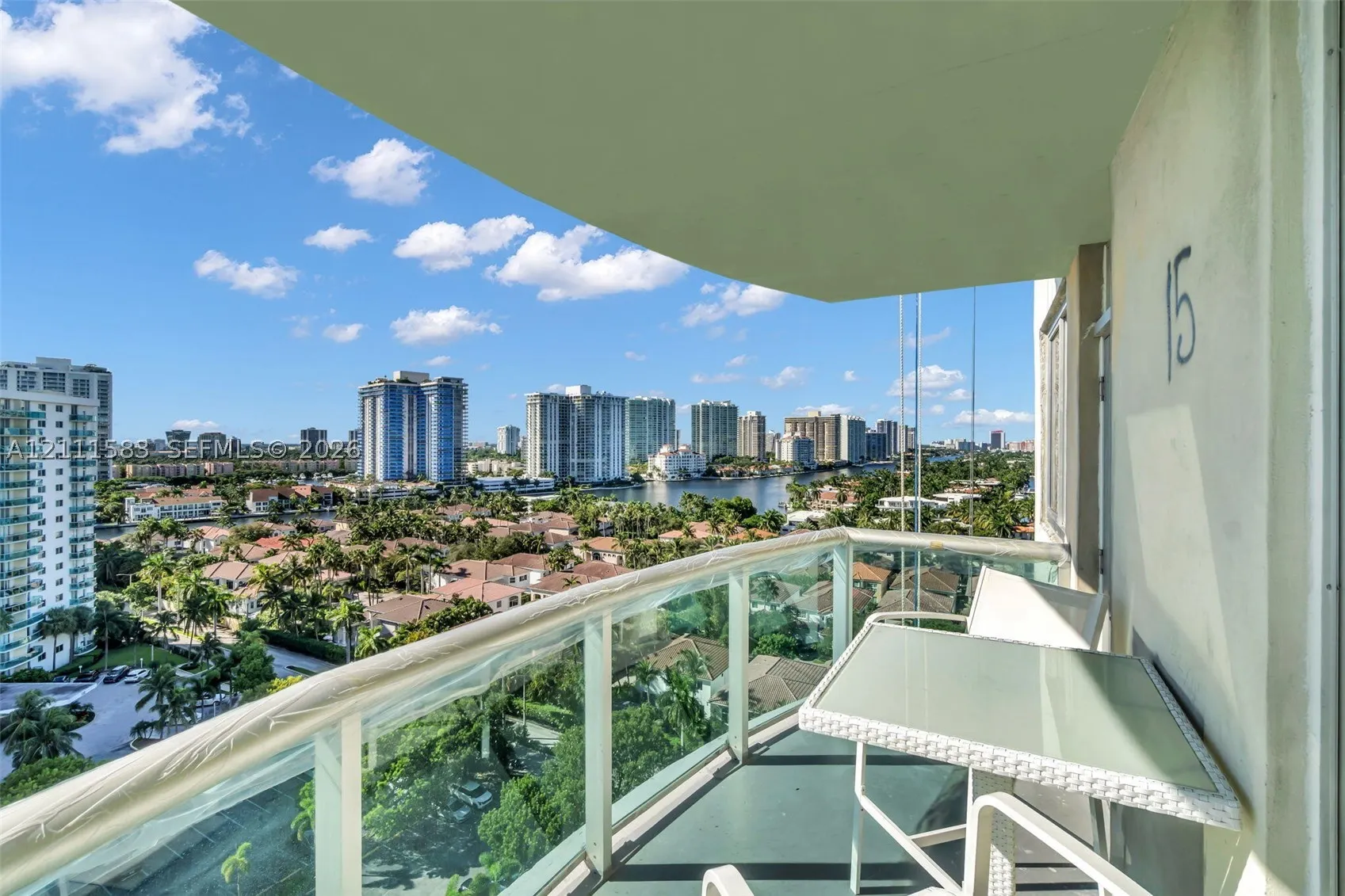 19370 Collins Ave #1516