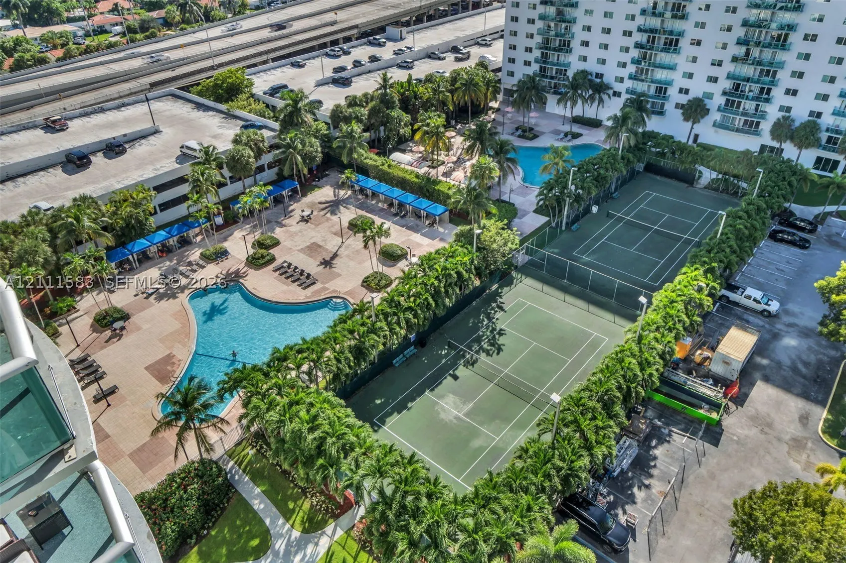 19370 Collins Ave #1516