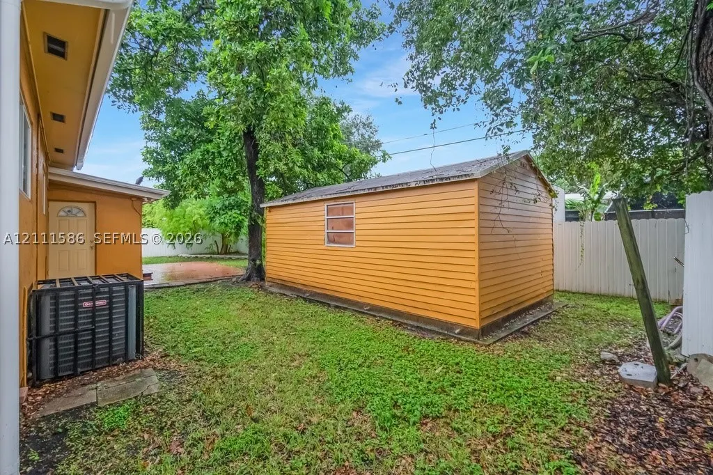 20431 NE 14th Ct