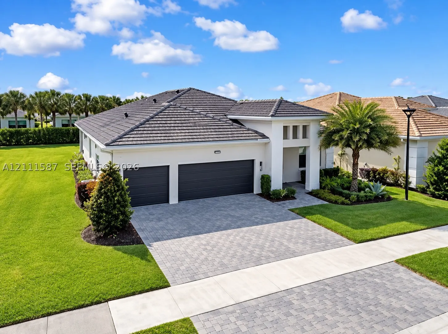 5364 Siesta Key Ln