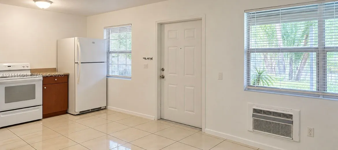 1800 Miami Rd #2