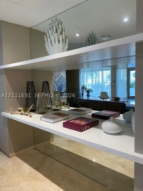 10275 E Collins Ave #603