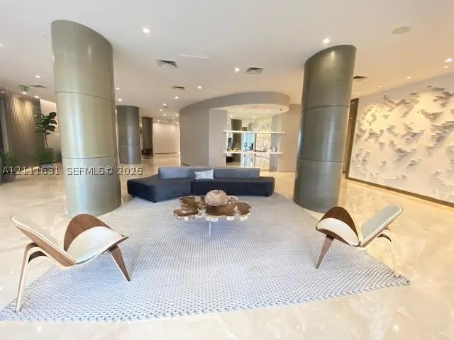 10275 E Collins Ave #603