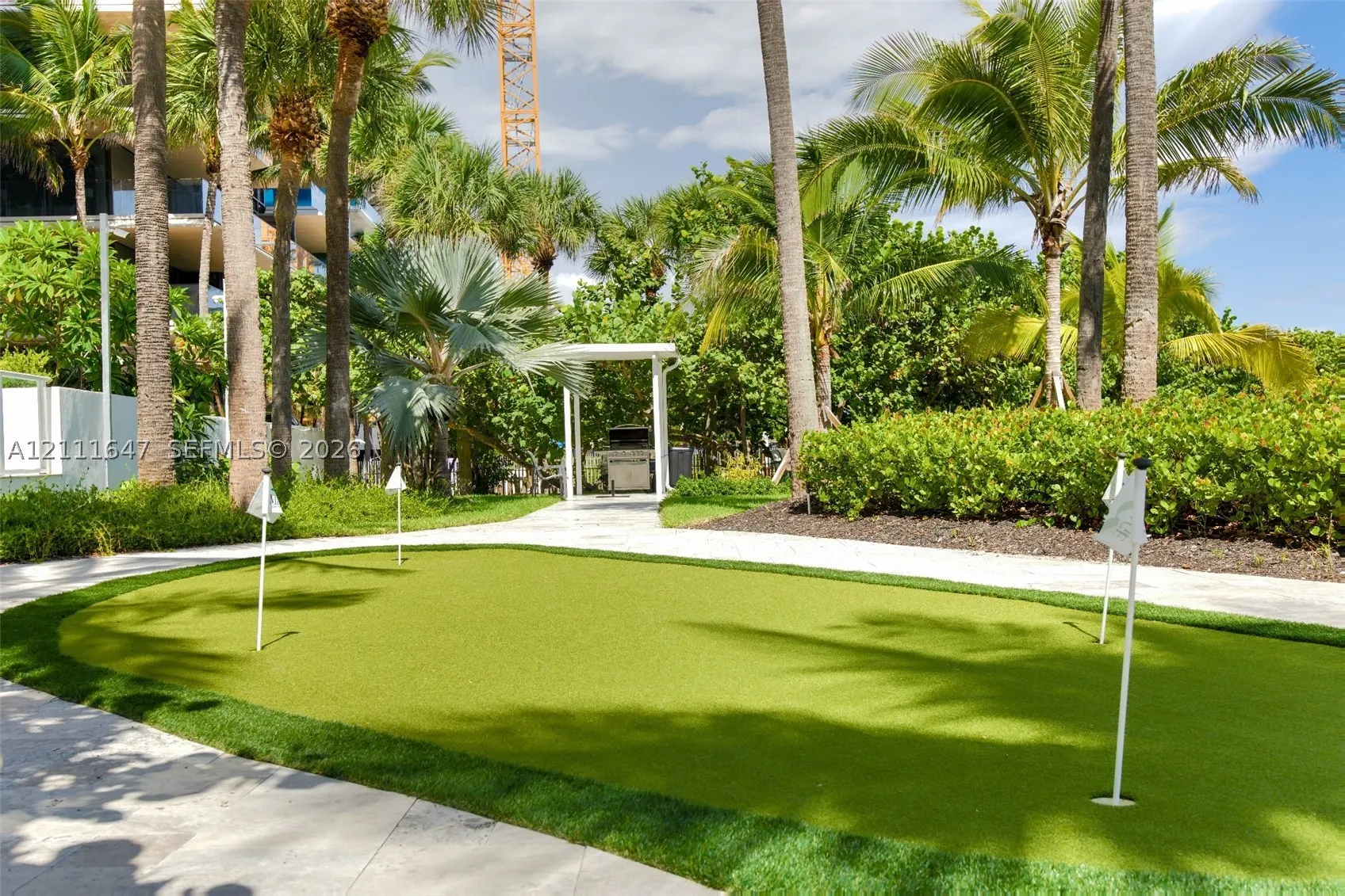8925 Collins Ave #4J