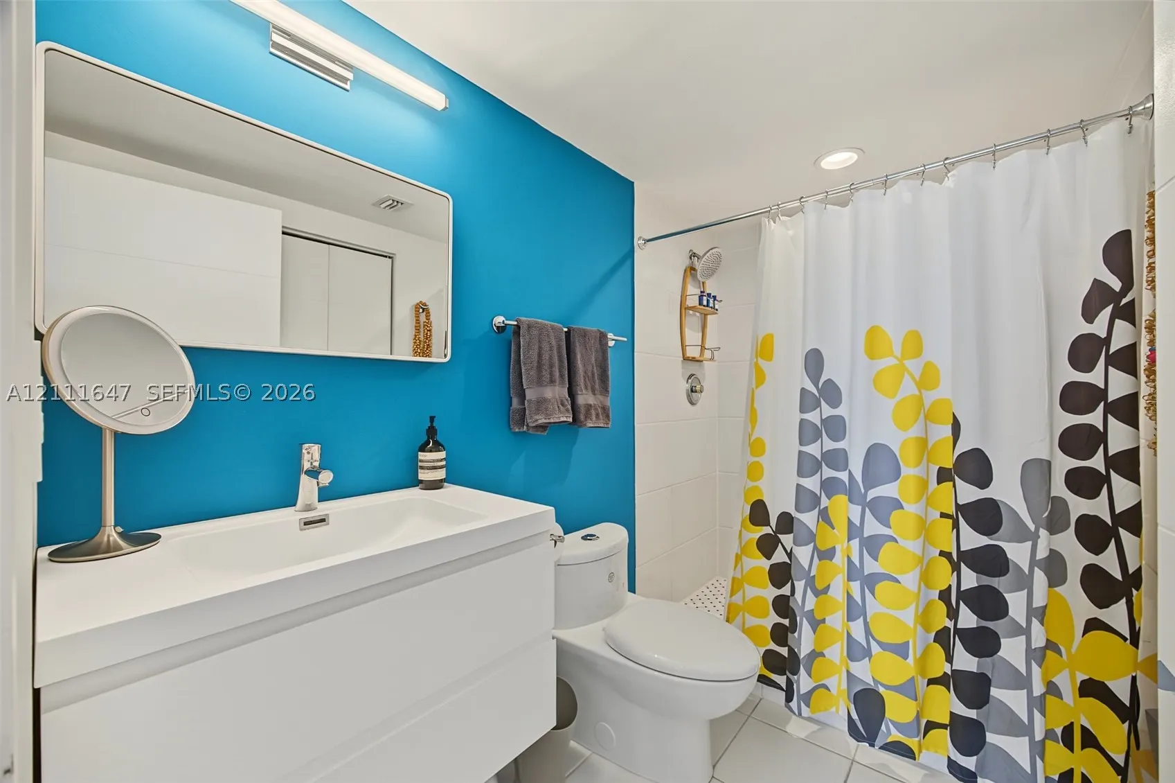 8925 Collins Ave #4J