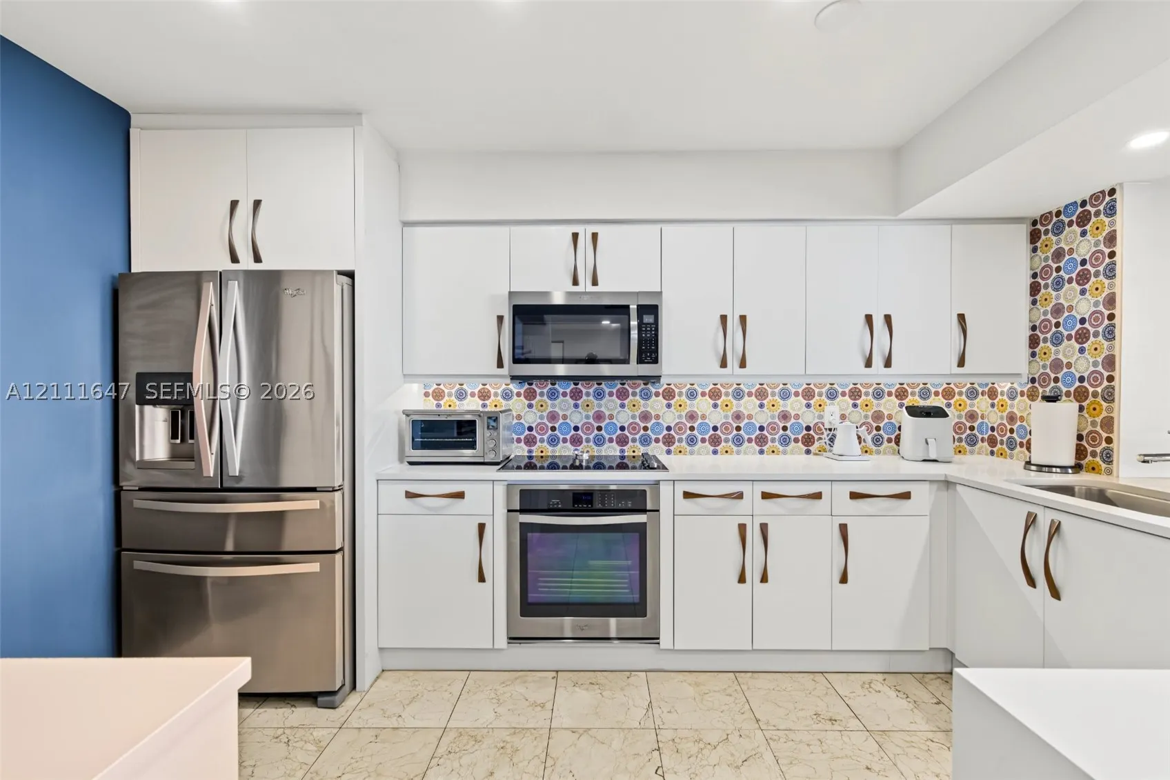 8925 Collins Ave #4J