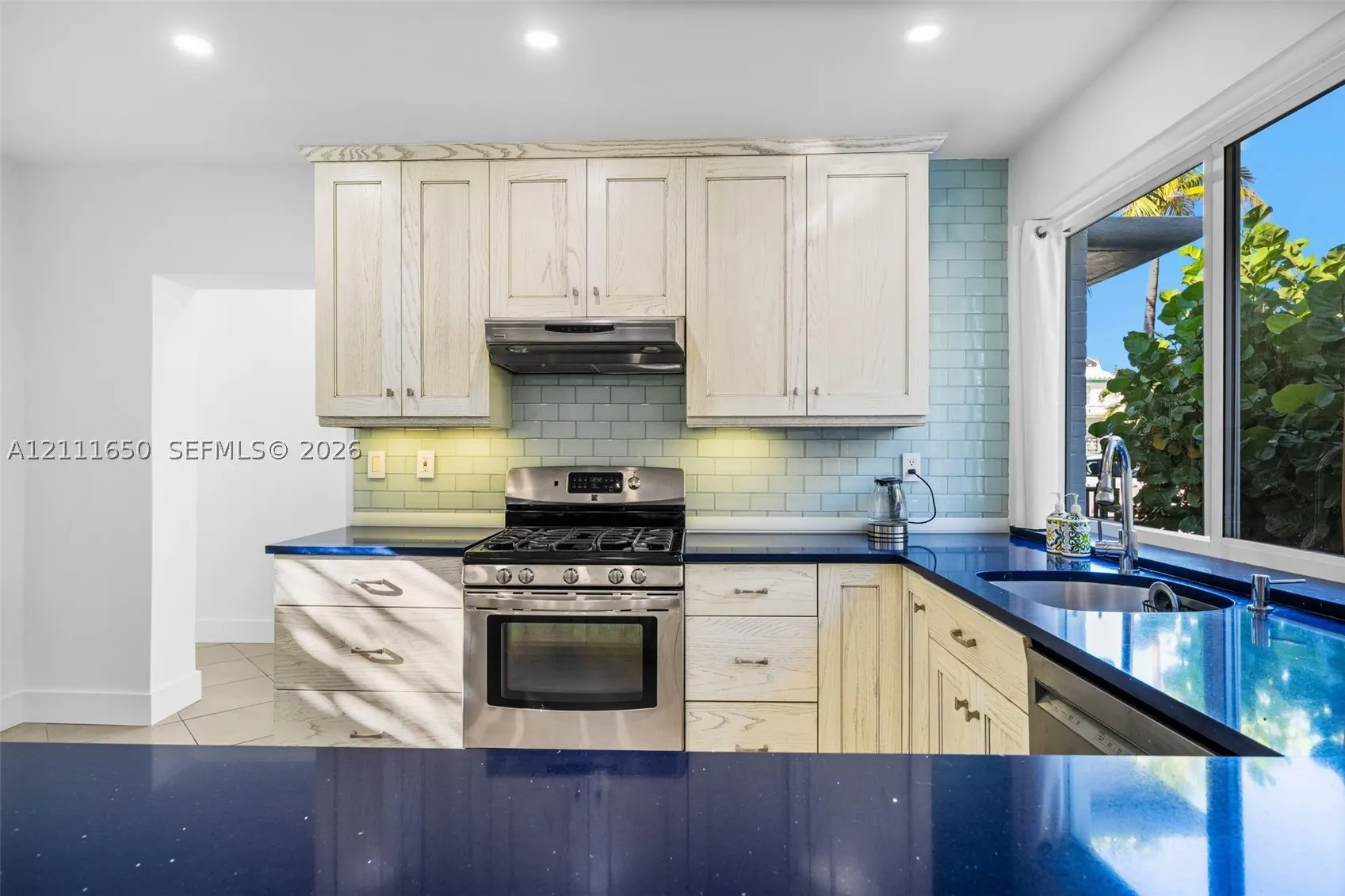 338 Taylor St #1