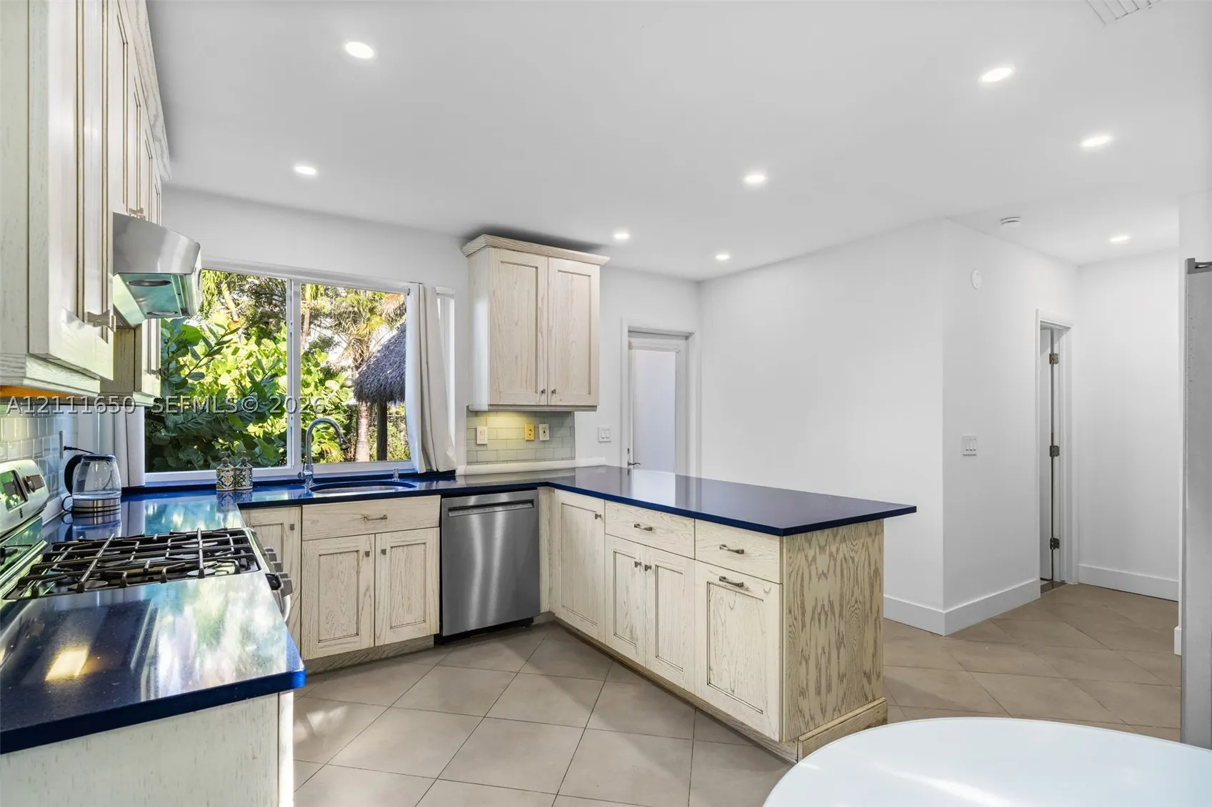 338 Taylor St #1