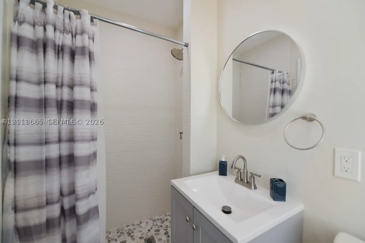 12520 NE Miami Pl #0