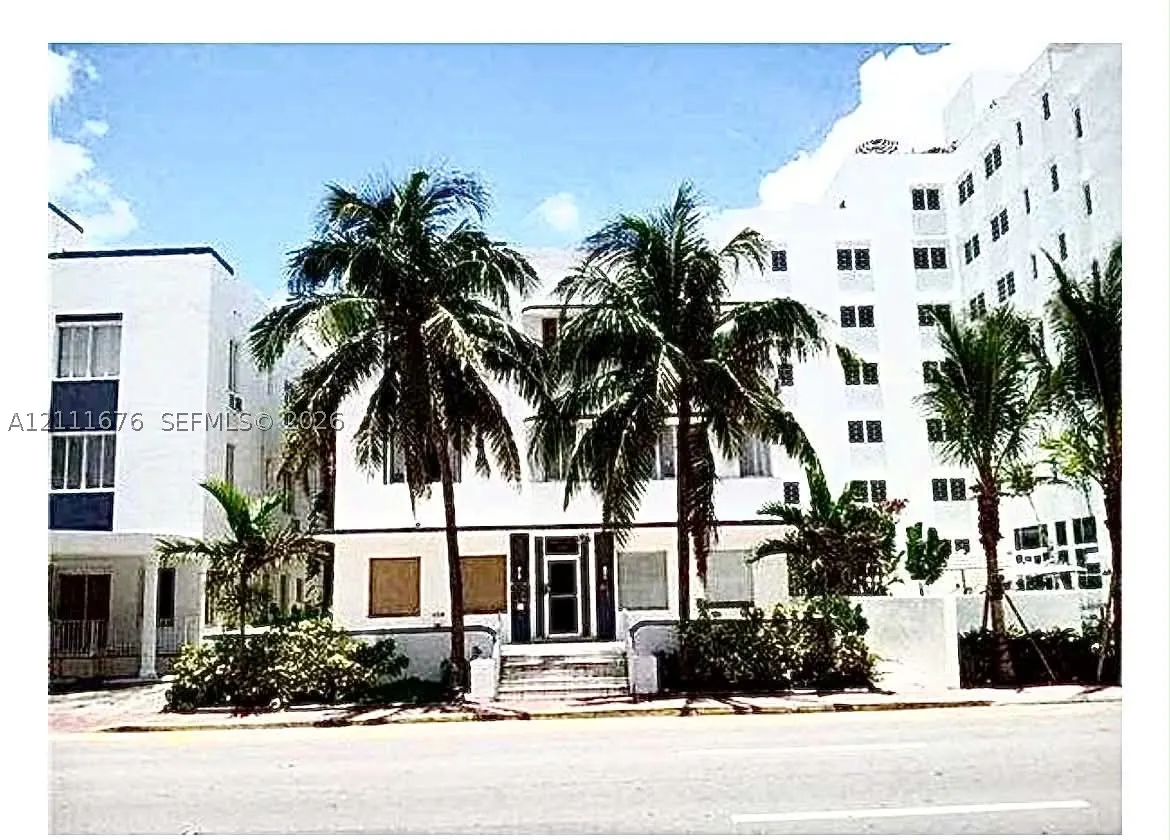 3710 Collins Ave #N-101