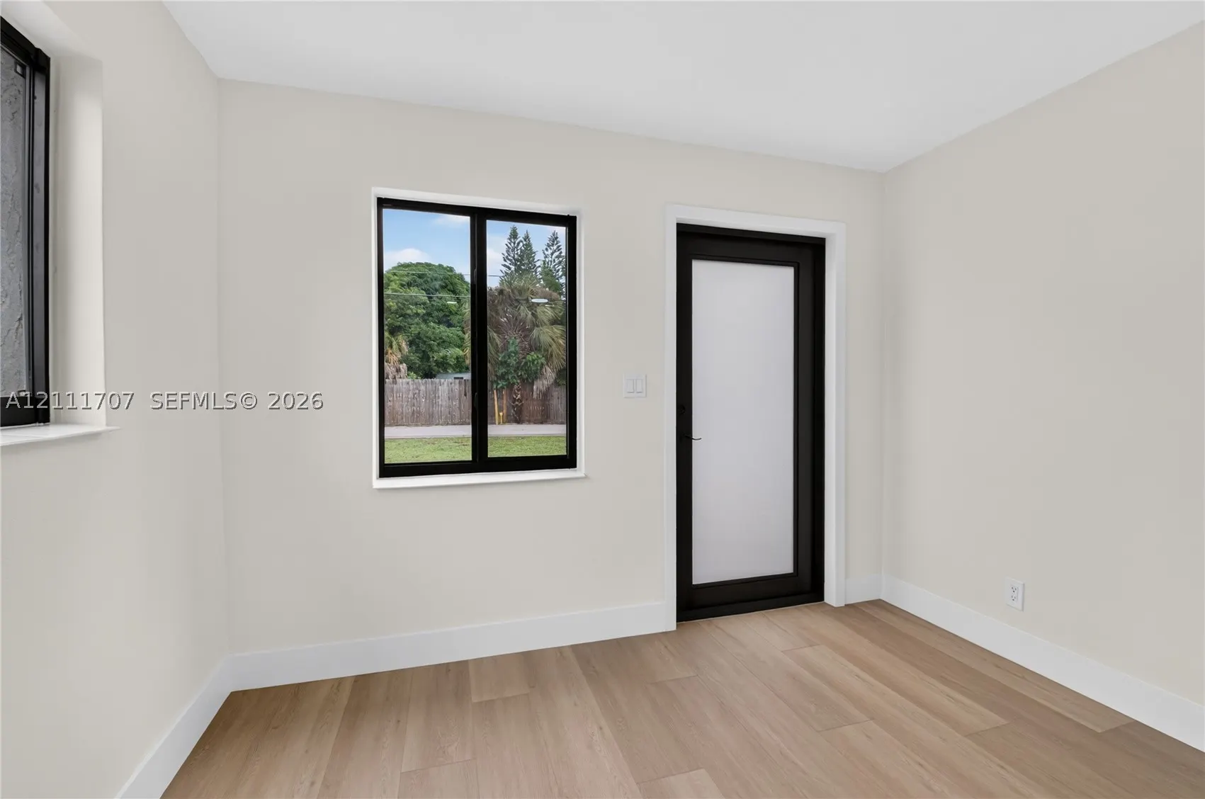 301 SW 12th Ave