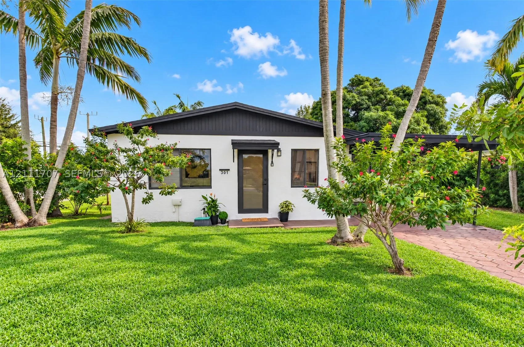 301 SW 12th Ave