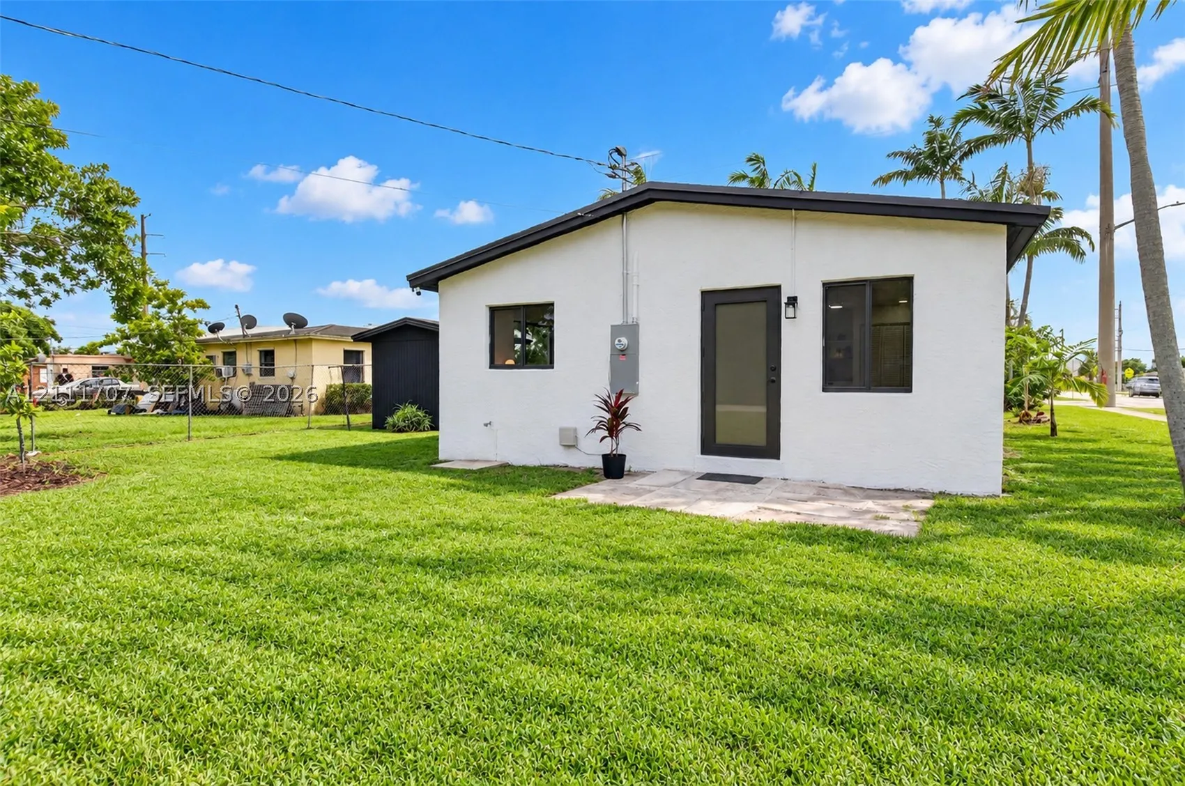 301 SW 12th Ave