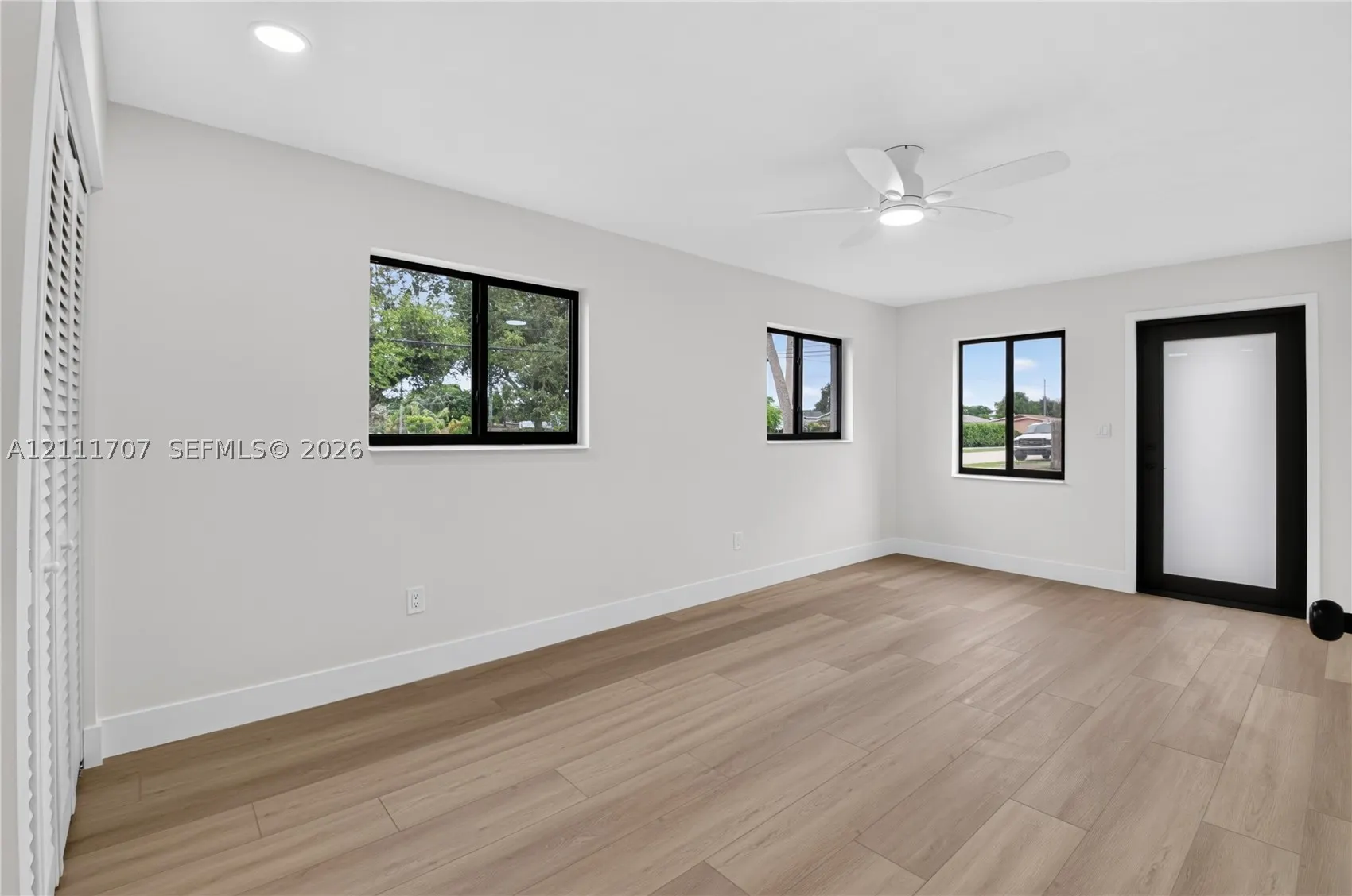 301 SW 12th Ave