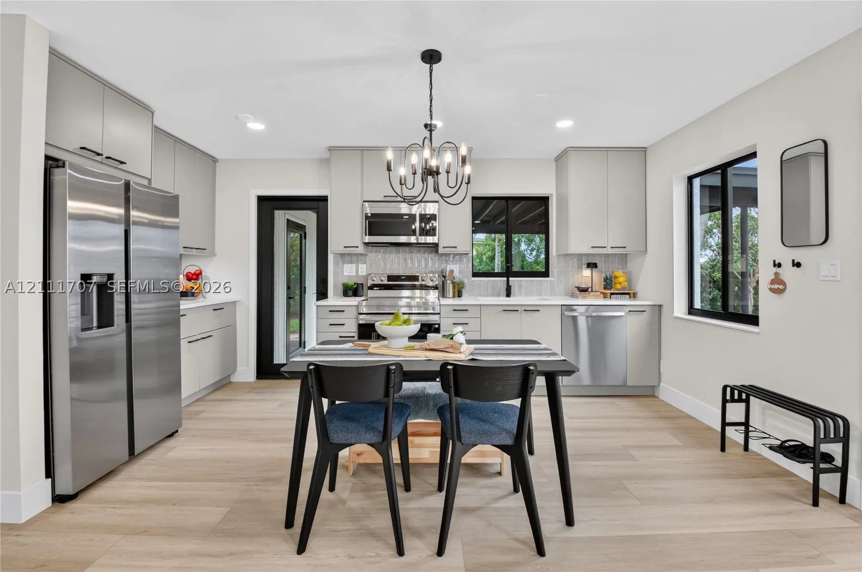 301 SW 12th Ave