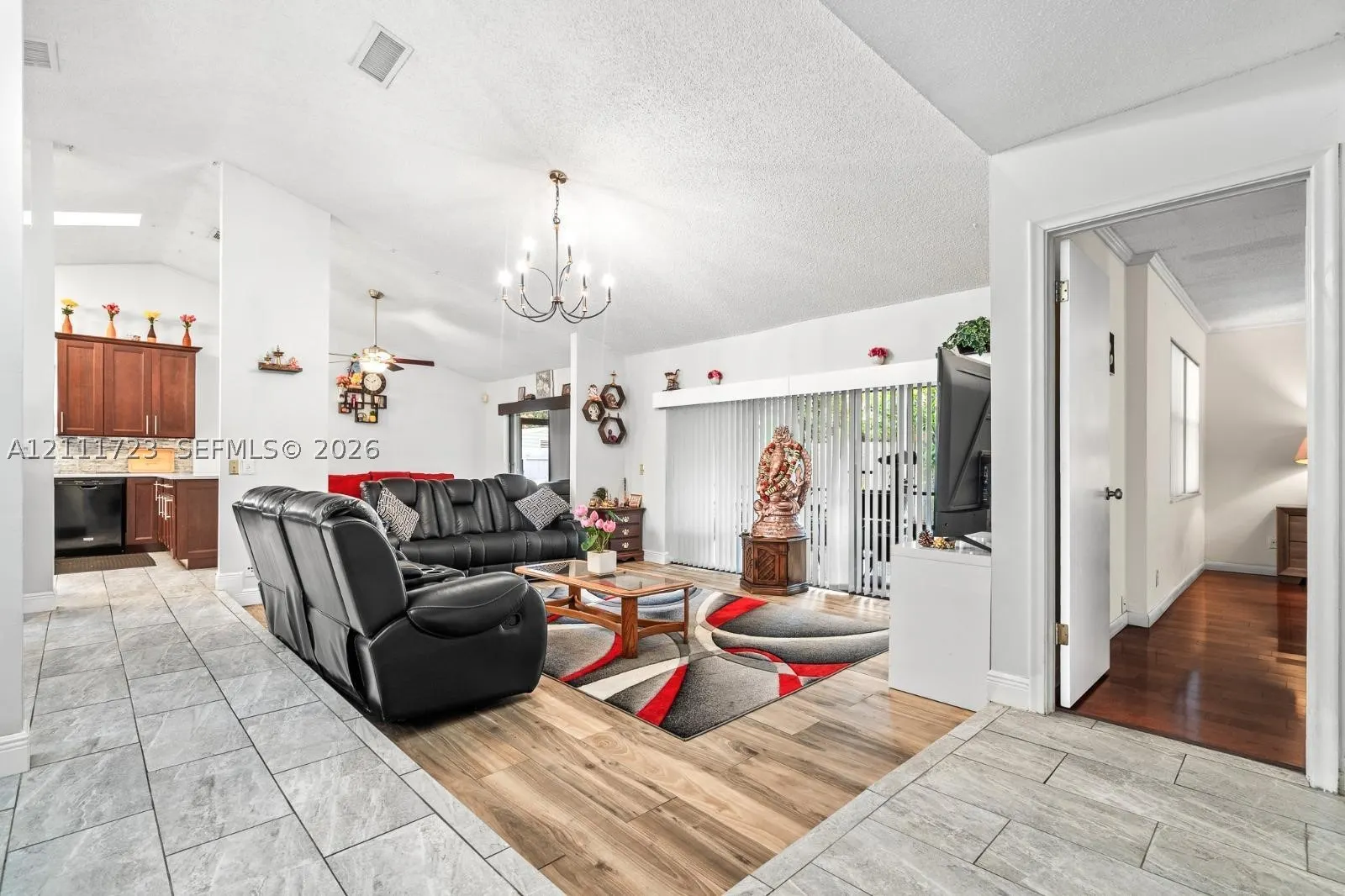 8541 NW 51st Ct