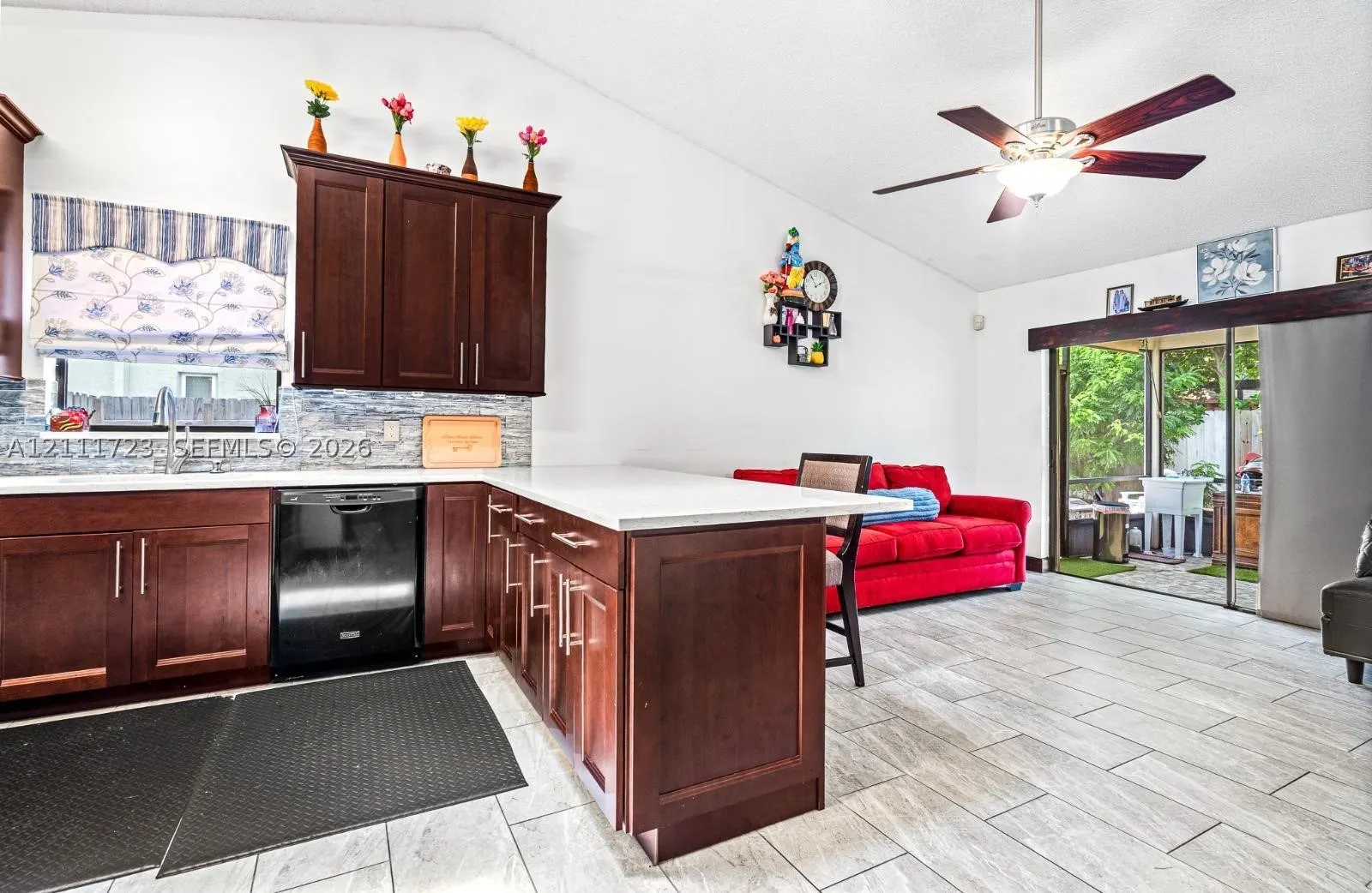 8541 NW 51st Ct