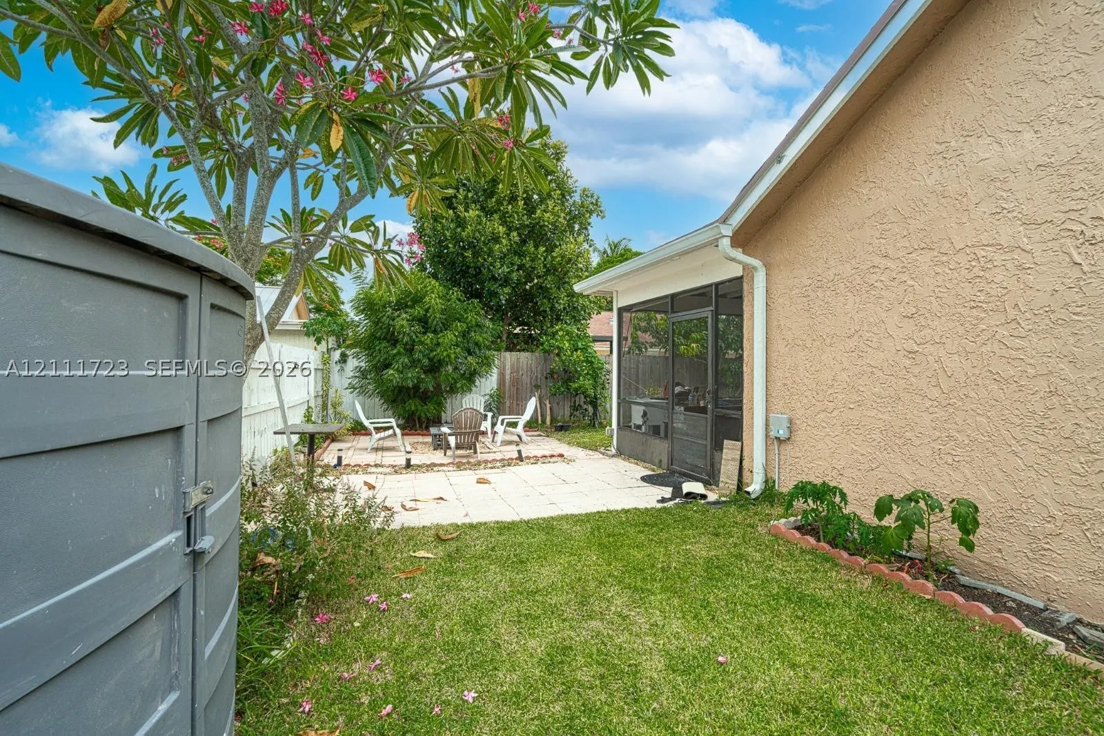 8541 NW 51st Ct