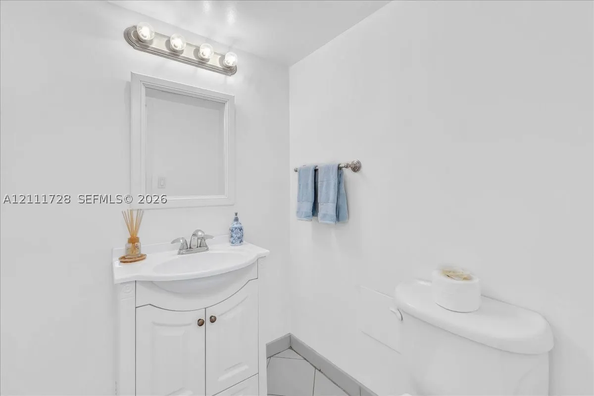 3401 N Country Club Dr #110