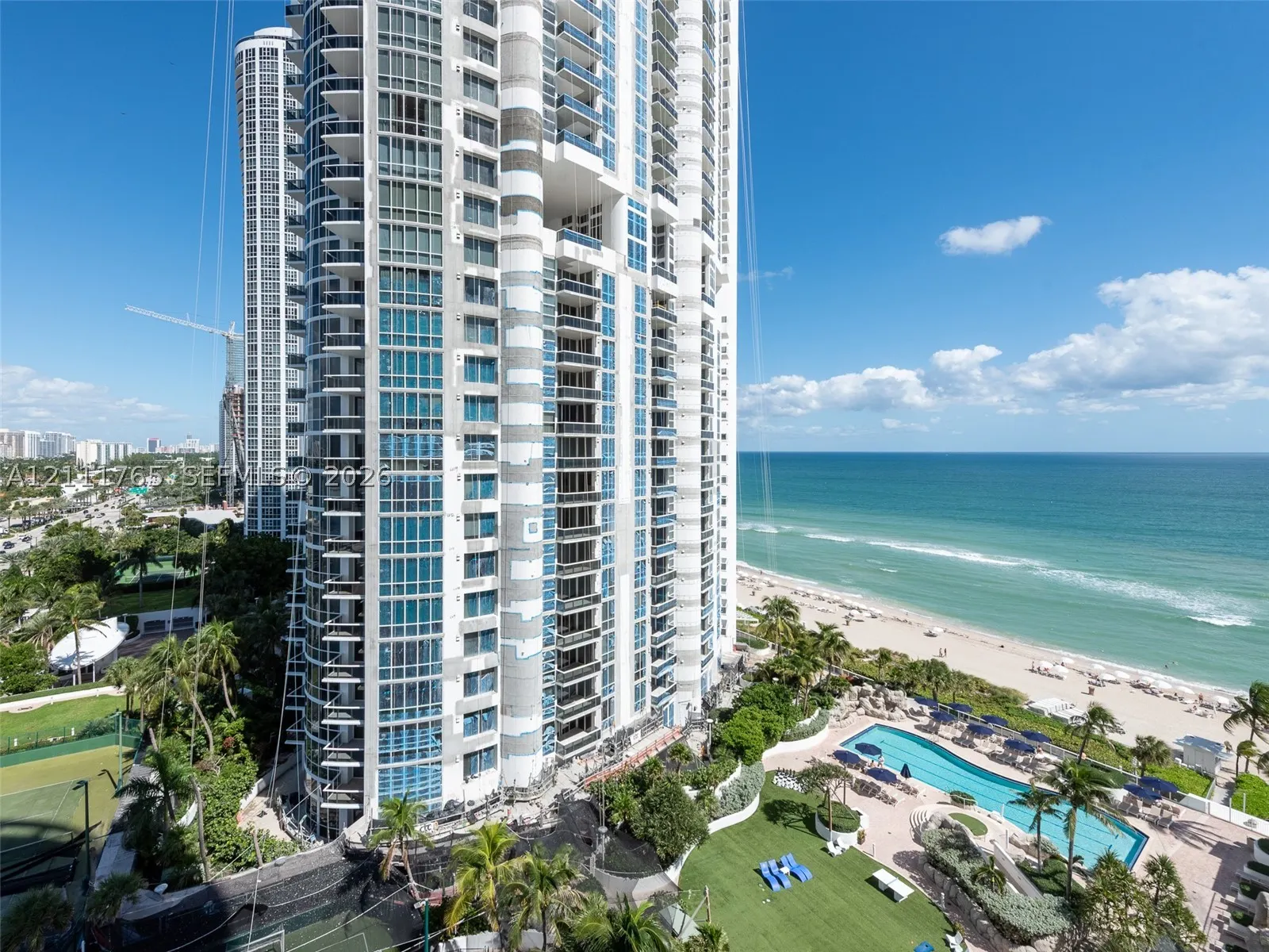 18001 Collins Ave #1005