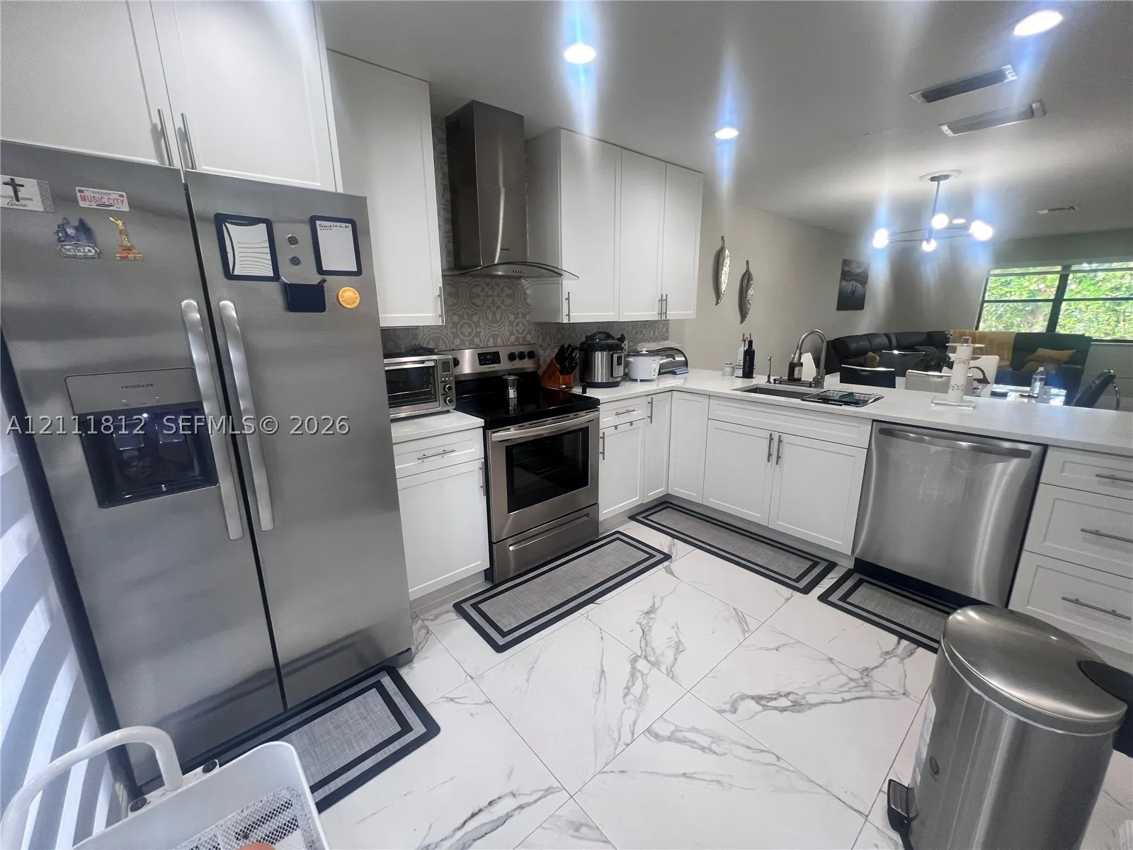 350 Quincy Ct