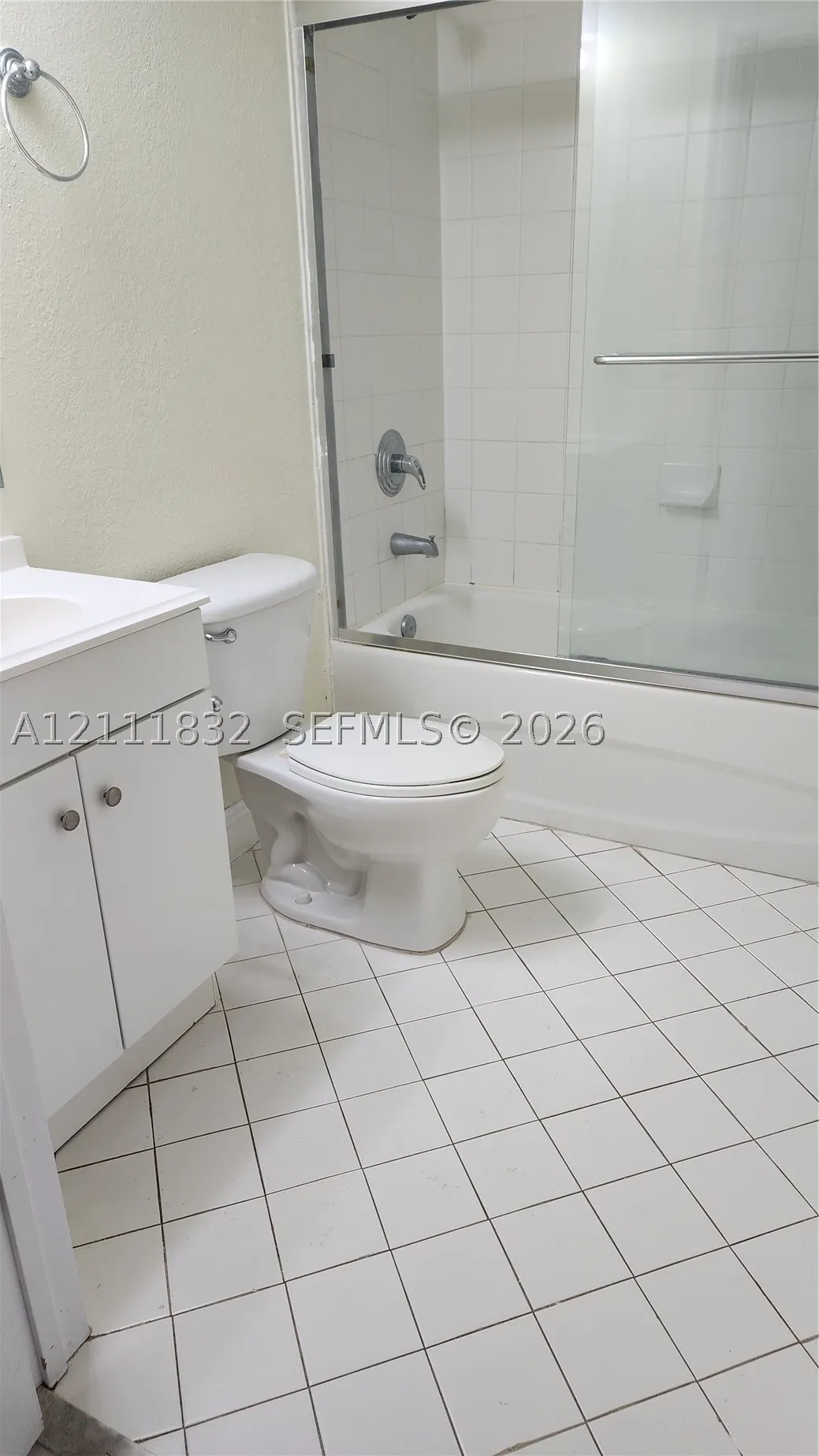 1250 SE 28th Ct #102