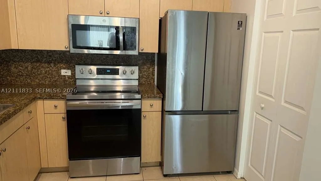 207 Villa Cir #207