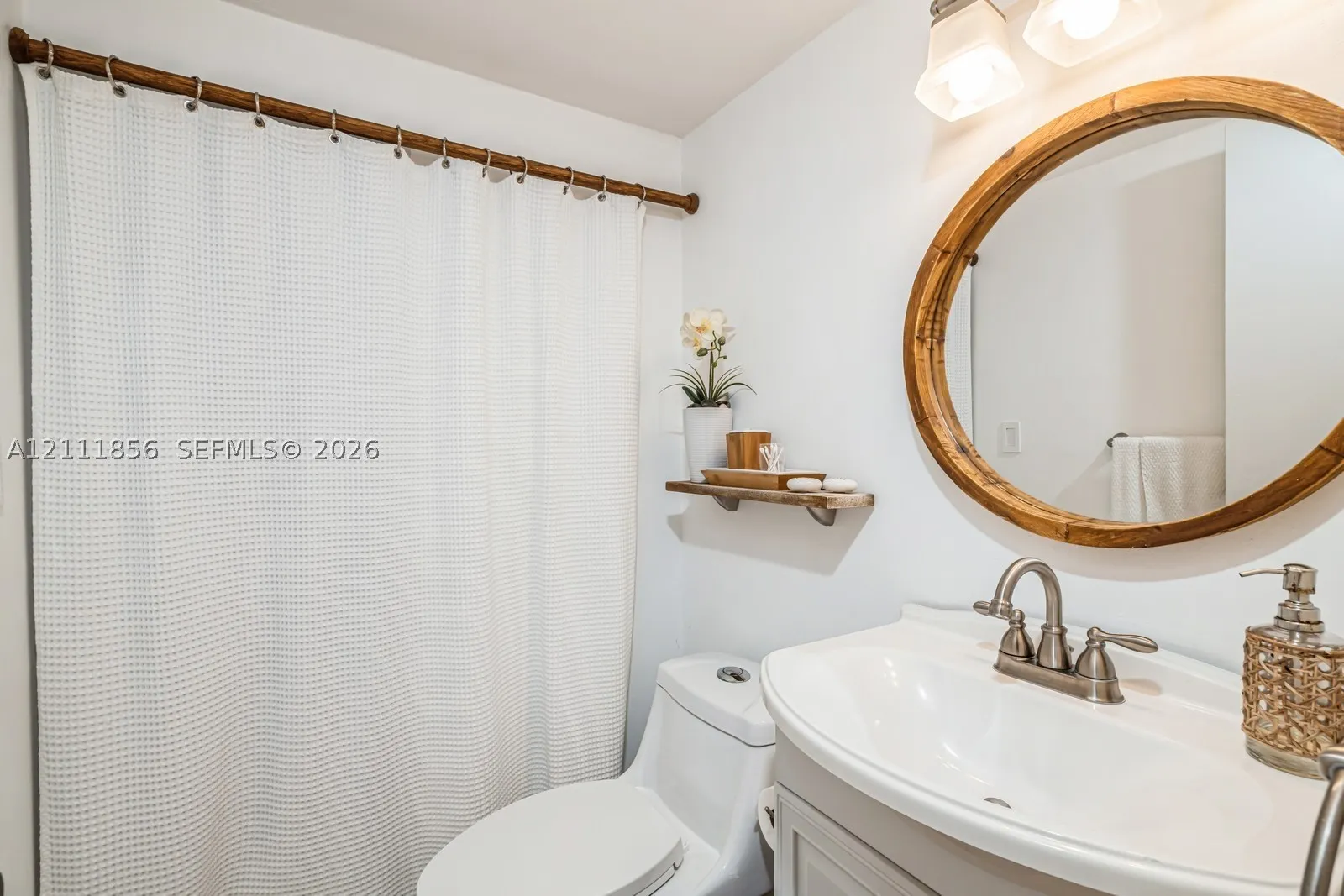 6423 Collins Ave #1602