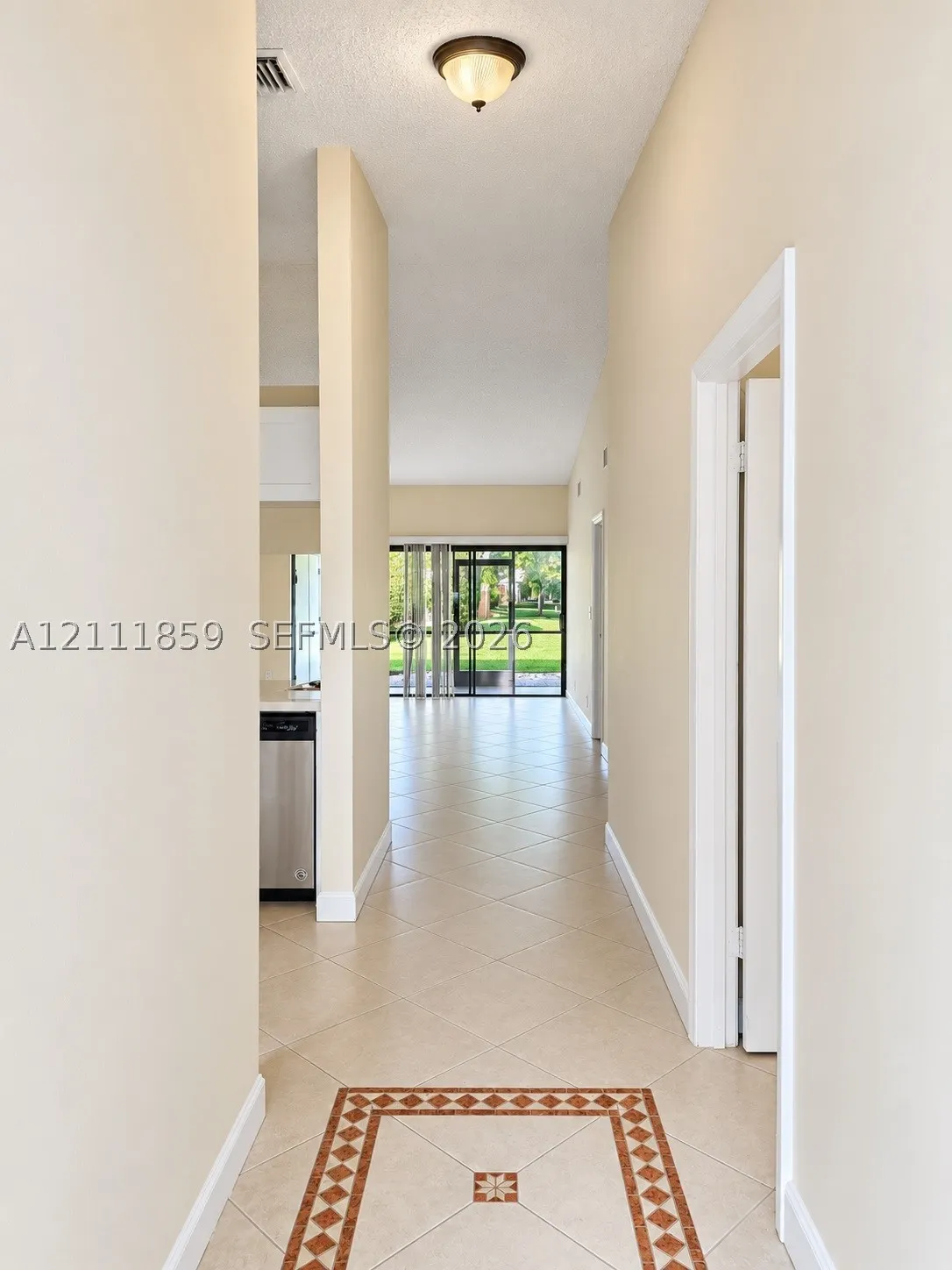 5037 E Lakes Dr #5037